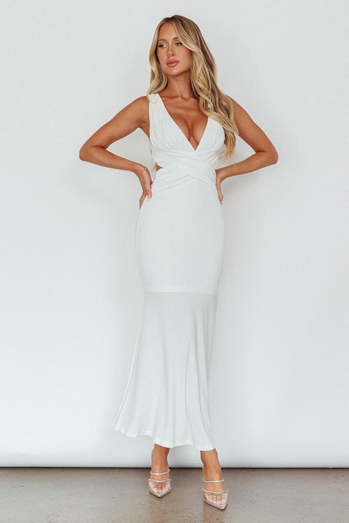 Alethia Cross Back Midi Dress White - Image 4