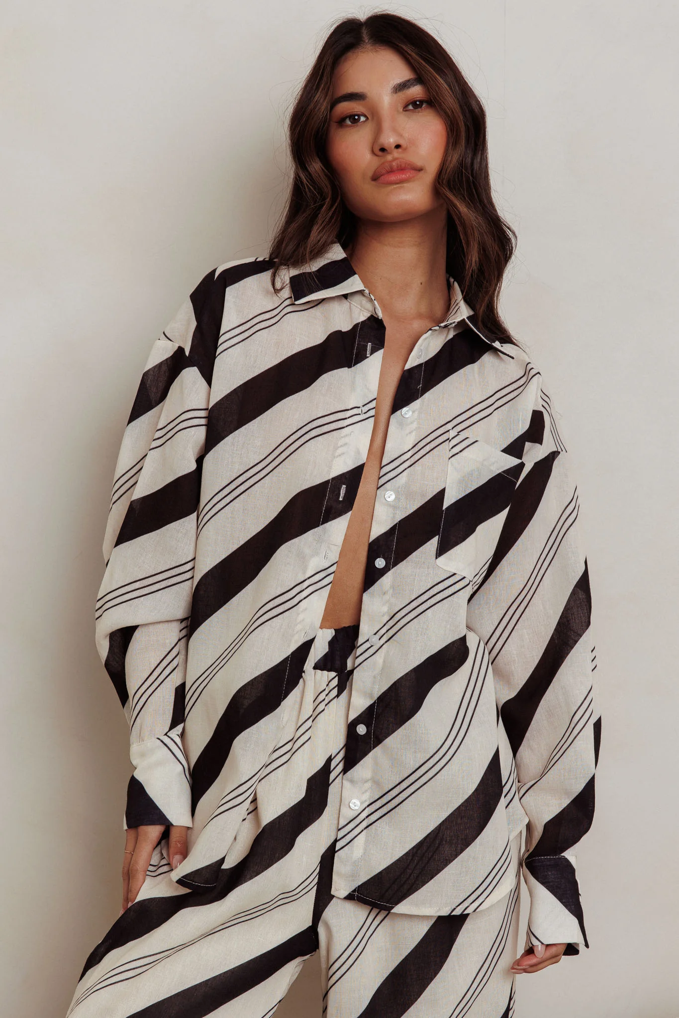 Alex Long Sleeve Striped Print Shirt Black/Cream - Image 5