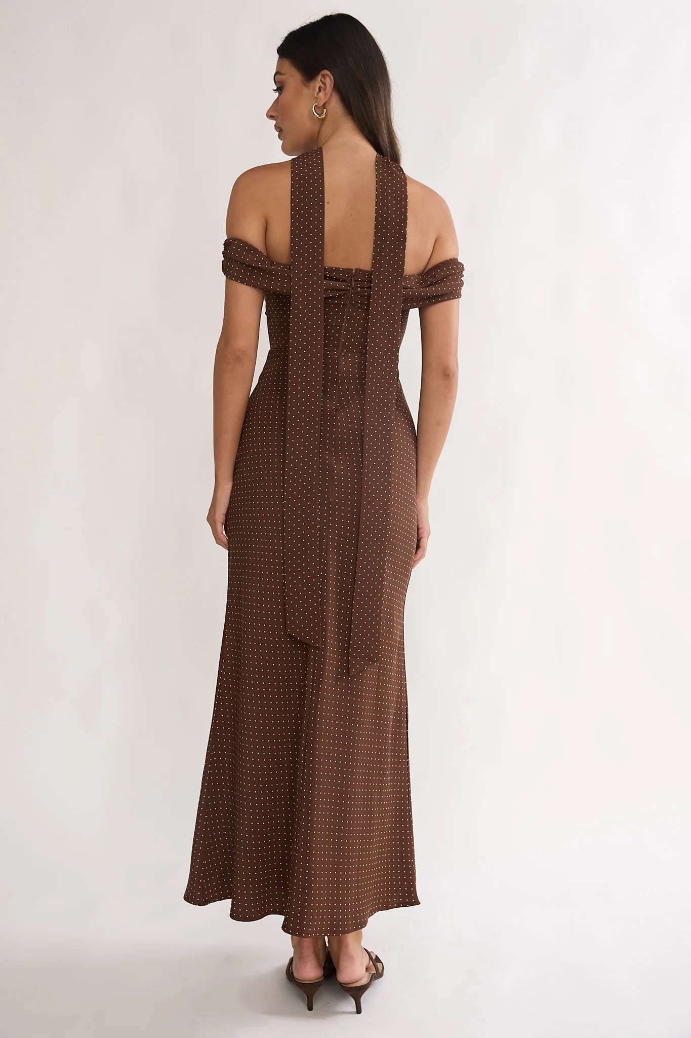 Alissa Off-Shoulder Maxi Dress Polka Dot Chocolate - Image 3