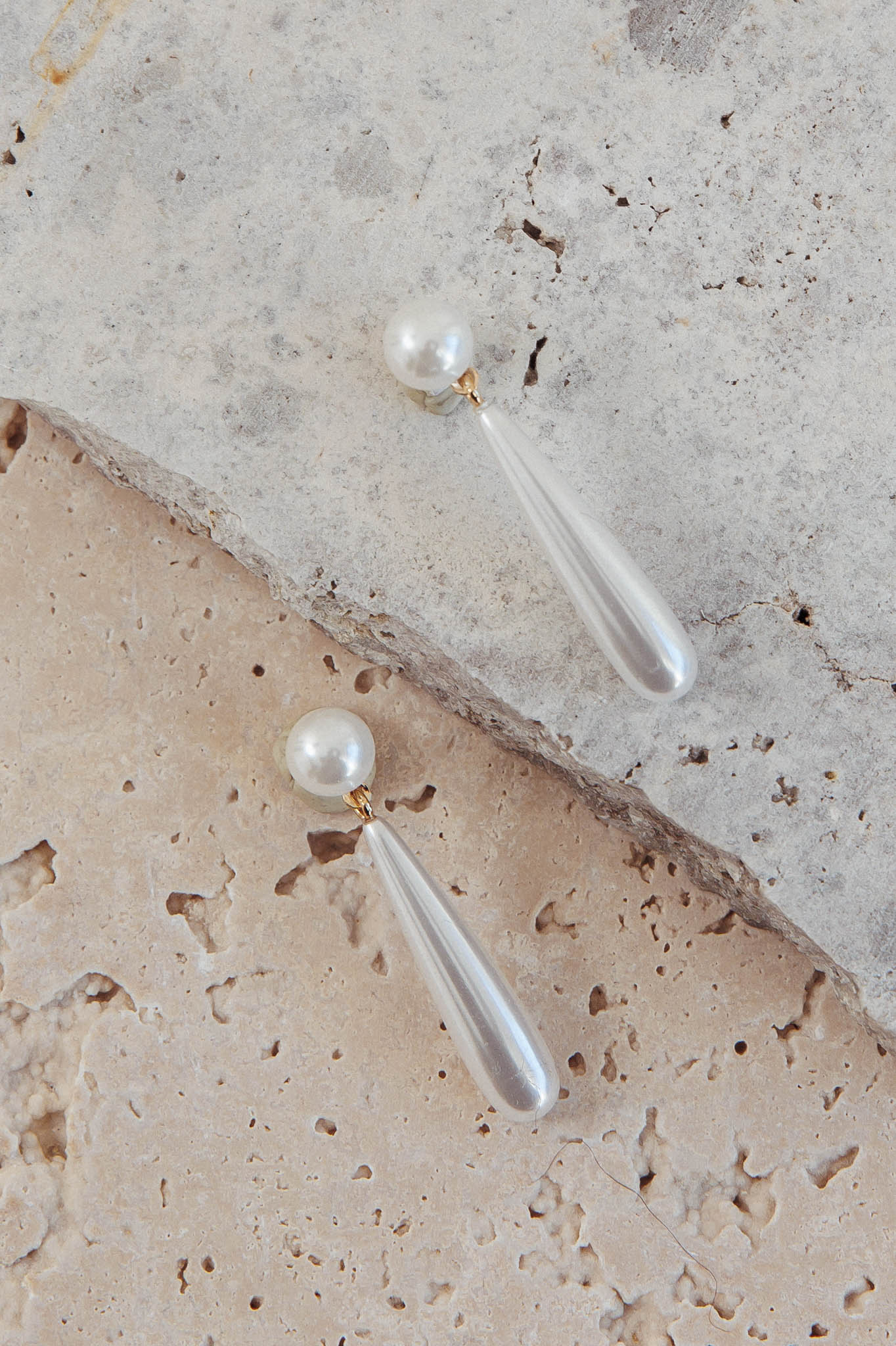 Anndrea Teardrop Earrings Pearl - Image 2
