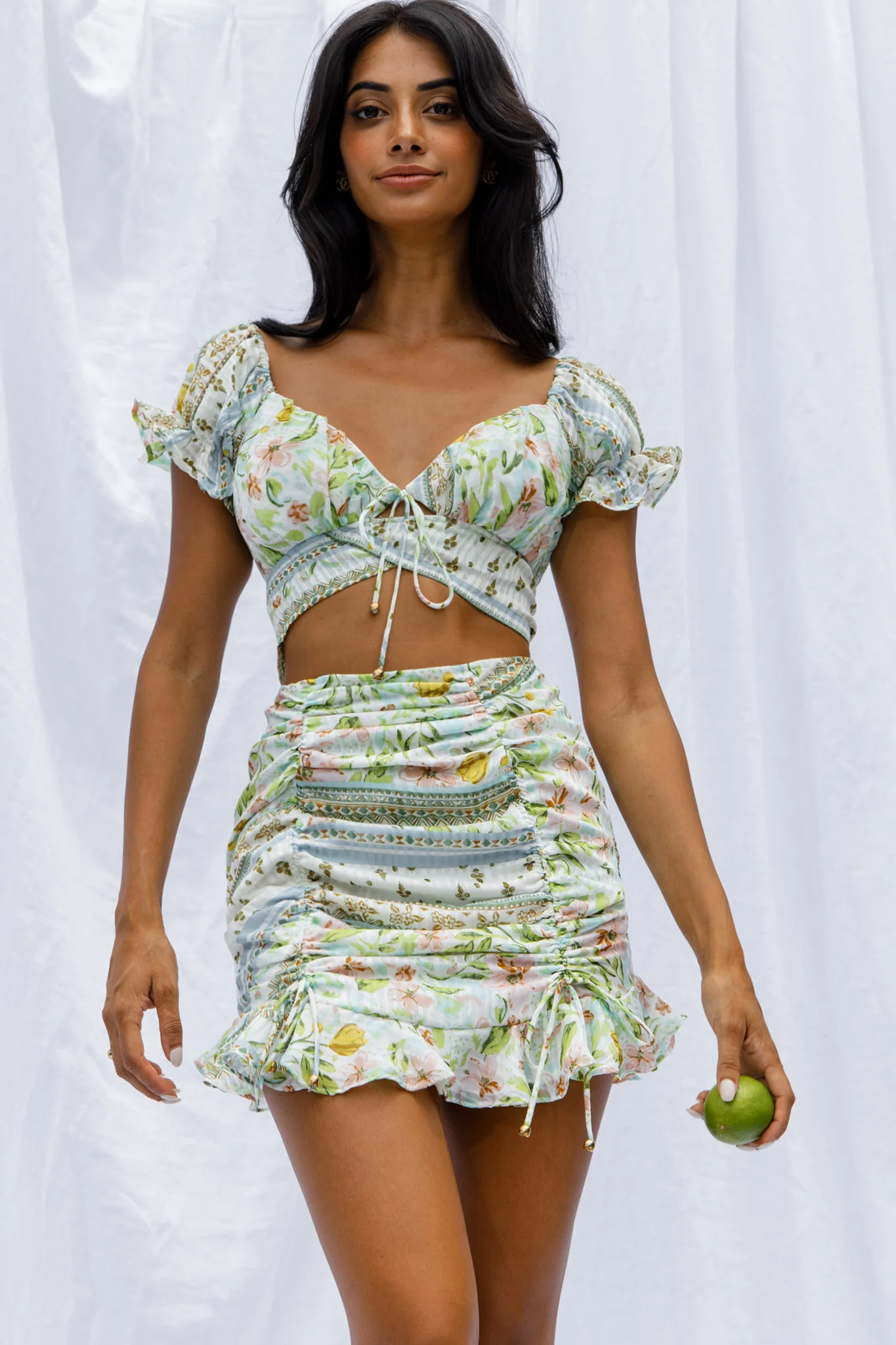 Azure Sky Ruched Mini Skirt Printed Green - Image 6
