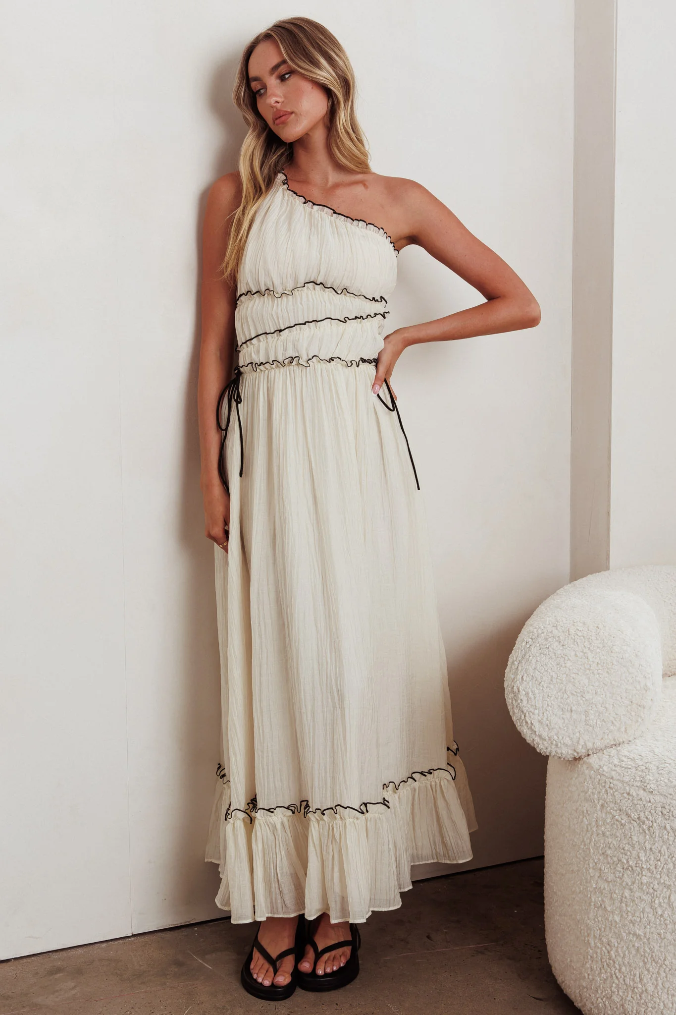 Ballad One-Shoulder Maxi Dress Cream - Image 5