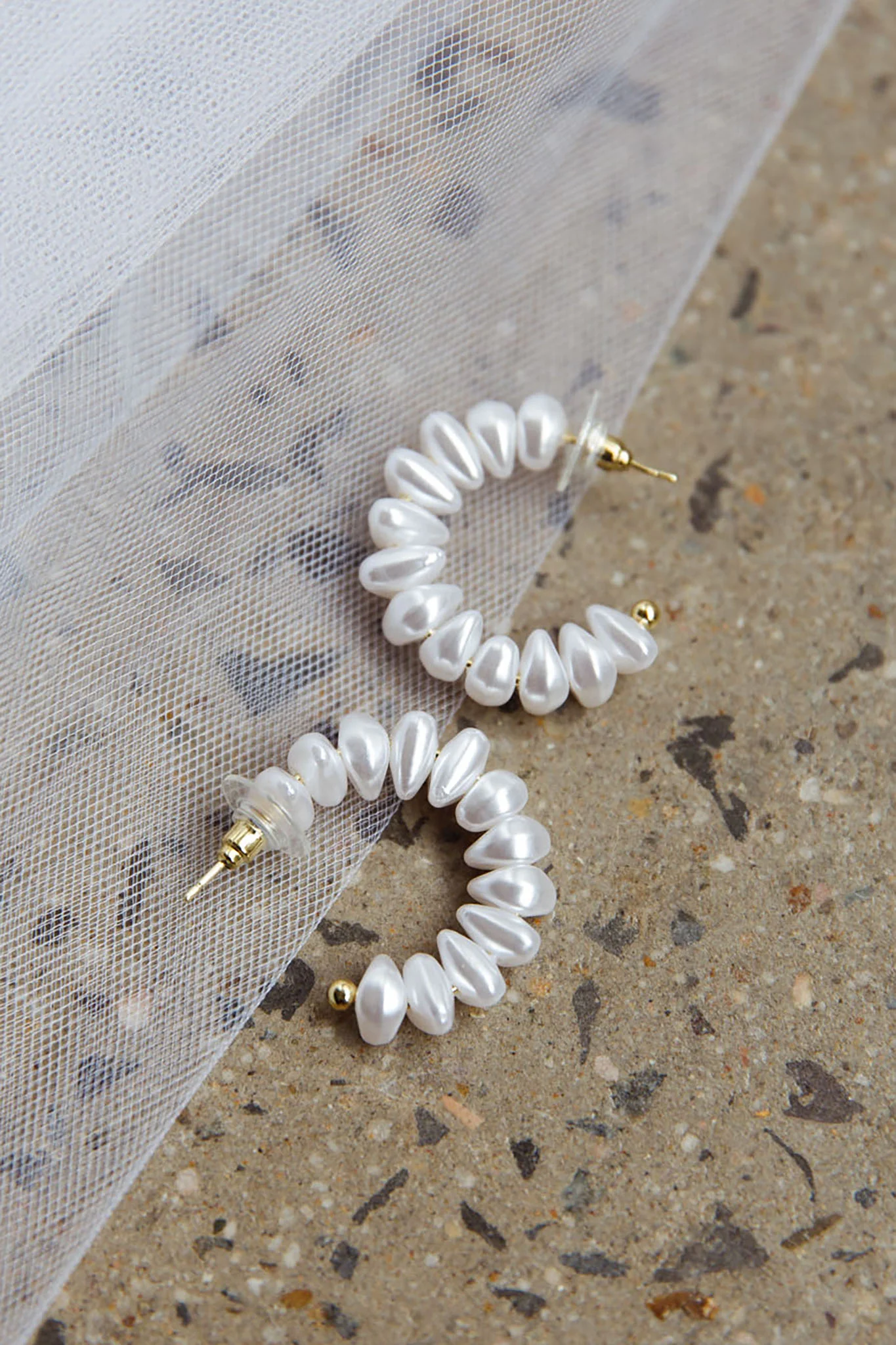 Bold Pearls Hoop Earrings Gold - Image 2