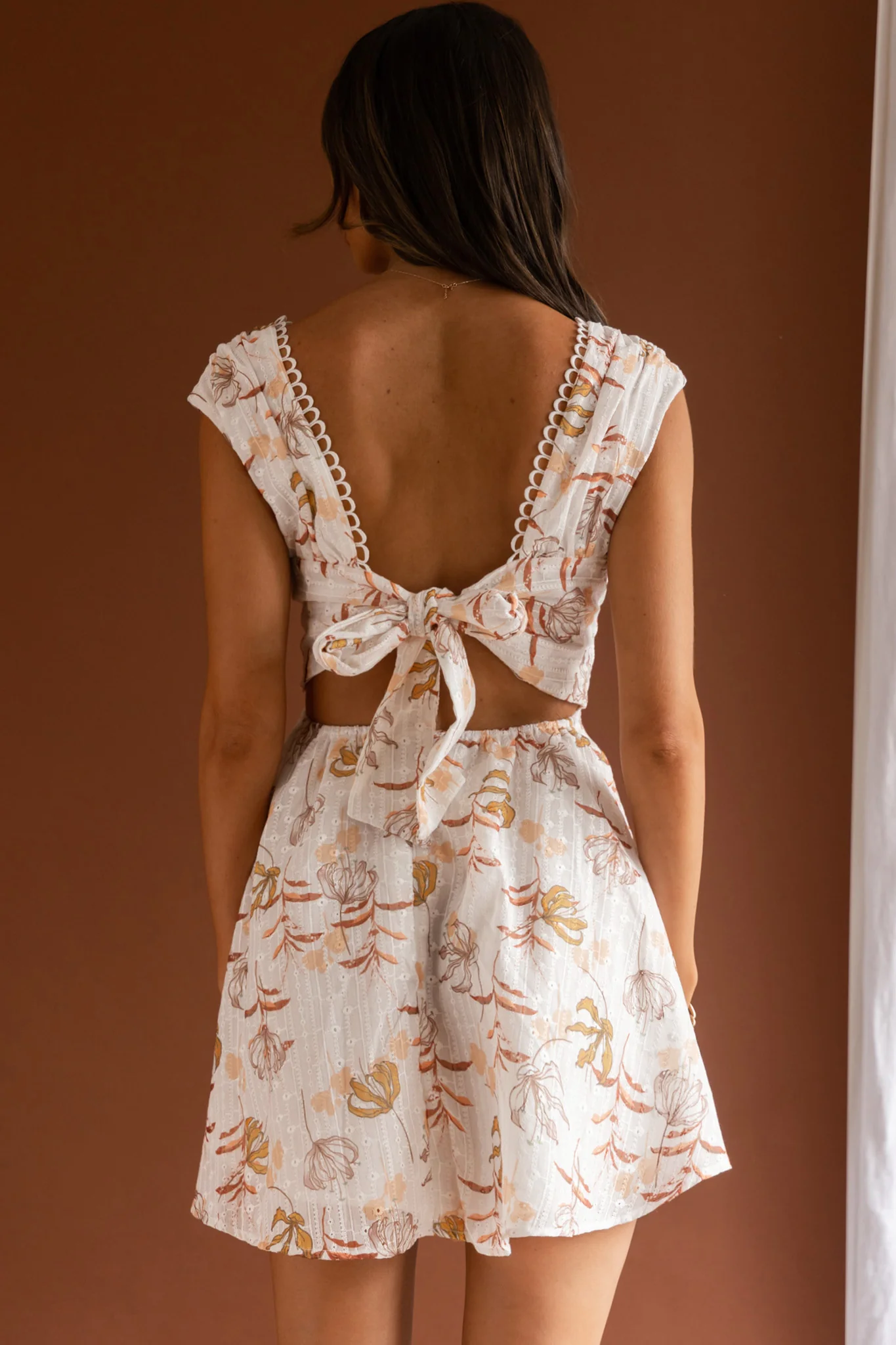 Braxton Tied Back Mini Dress Floral Orange - Image 2