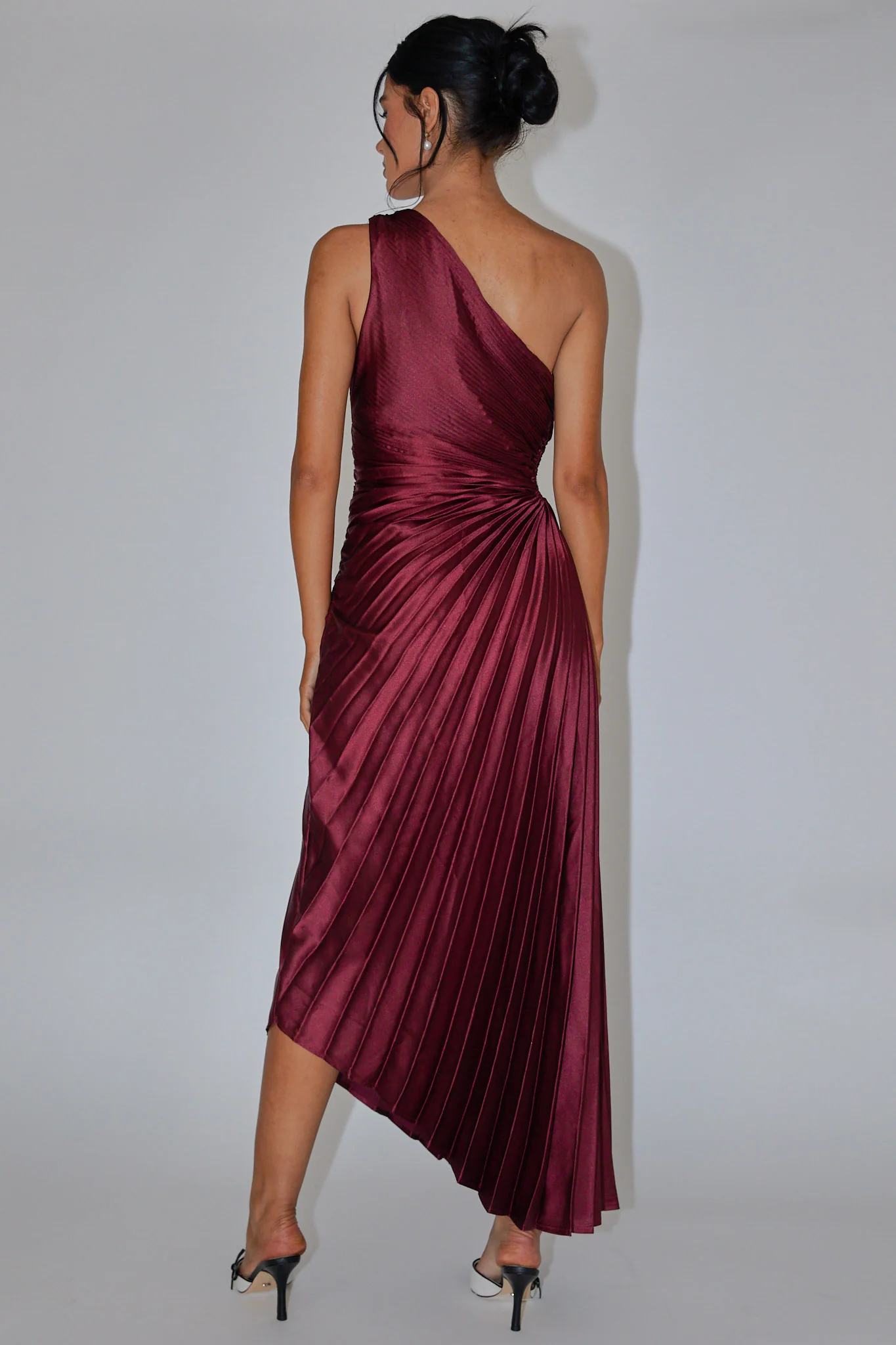 Brooklynn One-Shoulder Accordion Pleat Dress Wine - Image 2