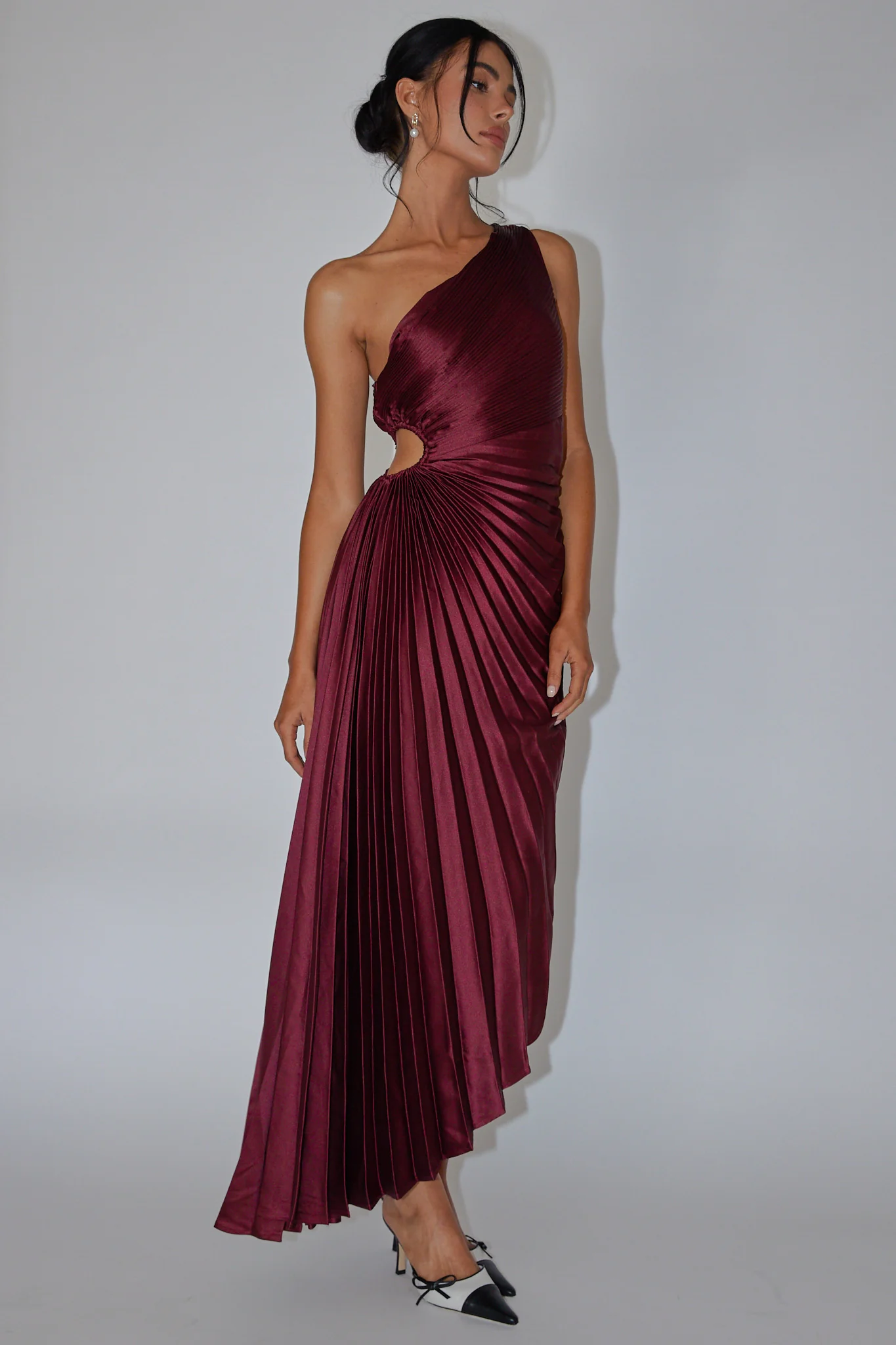 Brooklynn One-Shoulder Accordion Pleat Dress Wine - Image 3
