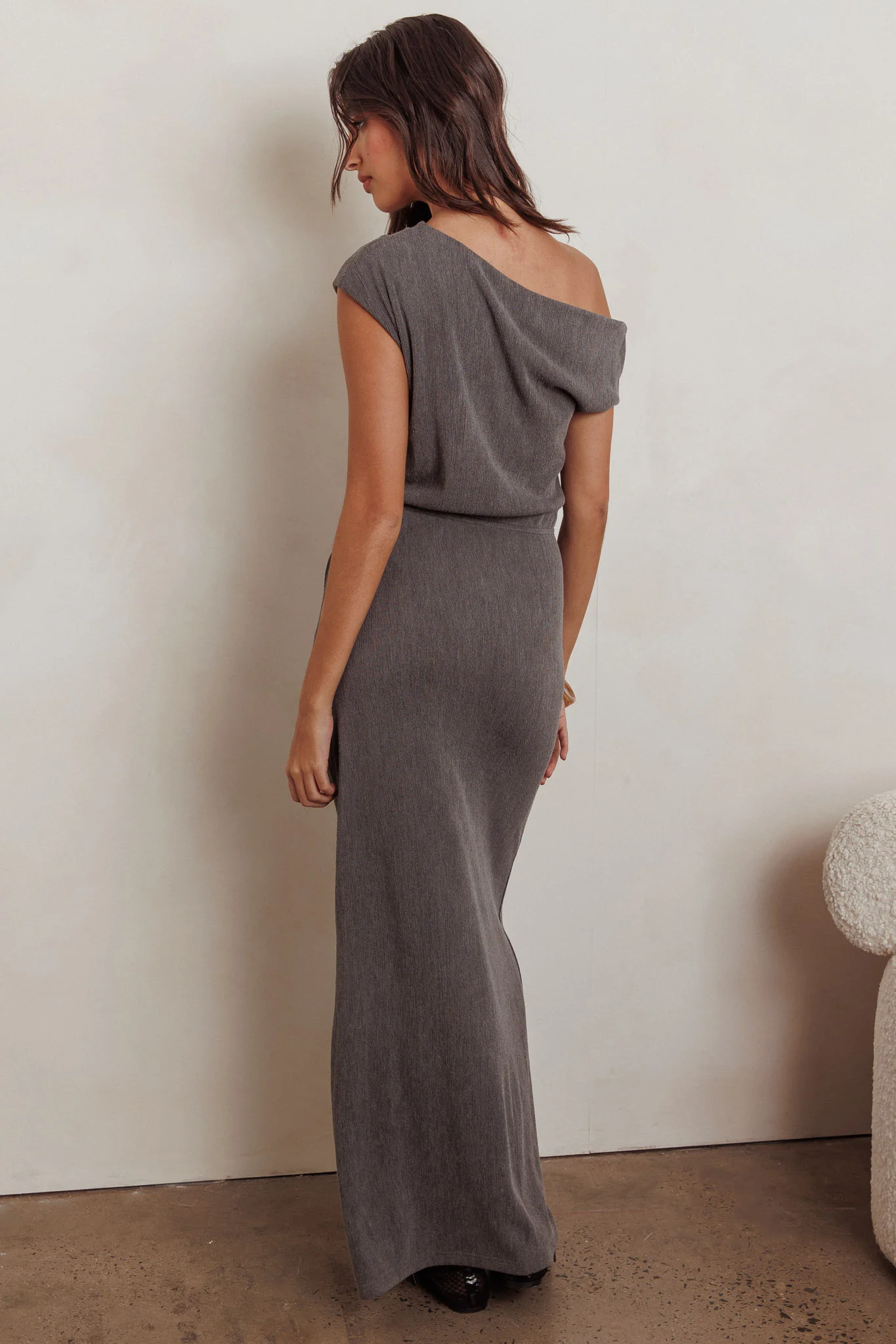 Calculated Ribbed Knit Maxi Dress Dark Grey - Image 2
