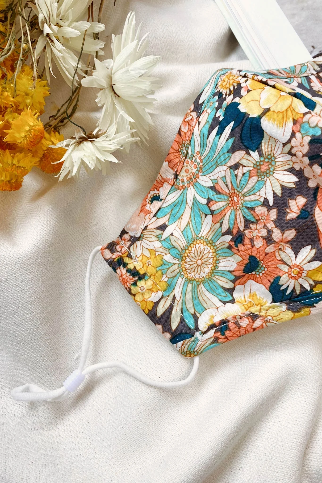California Mask Floral Print Pink - Image 2