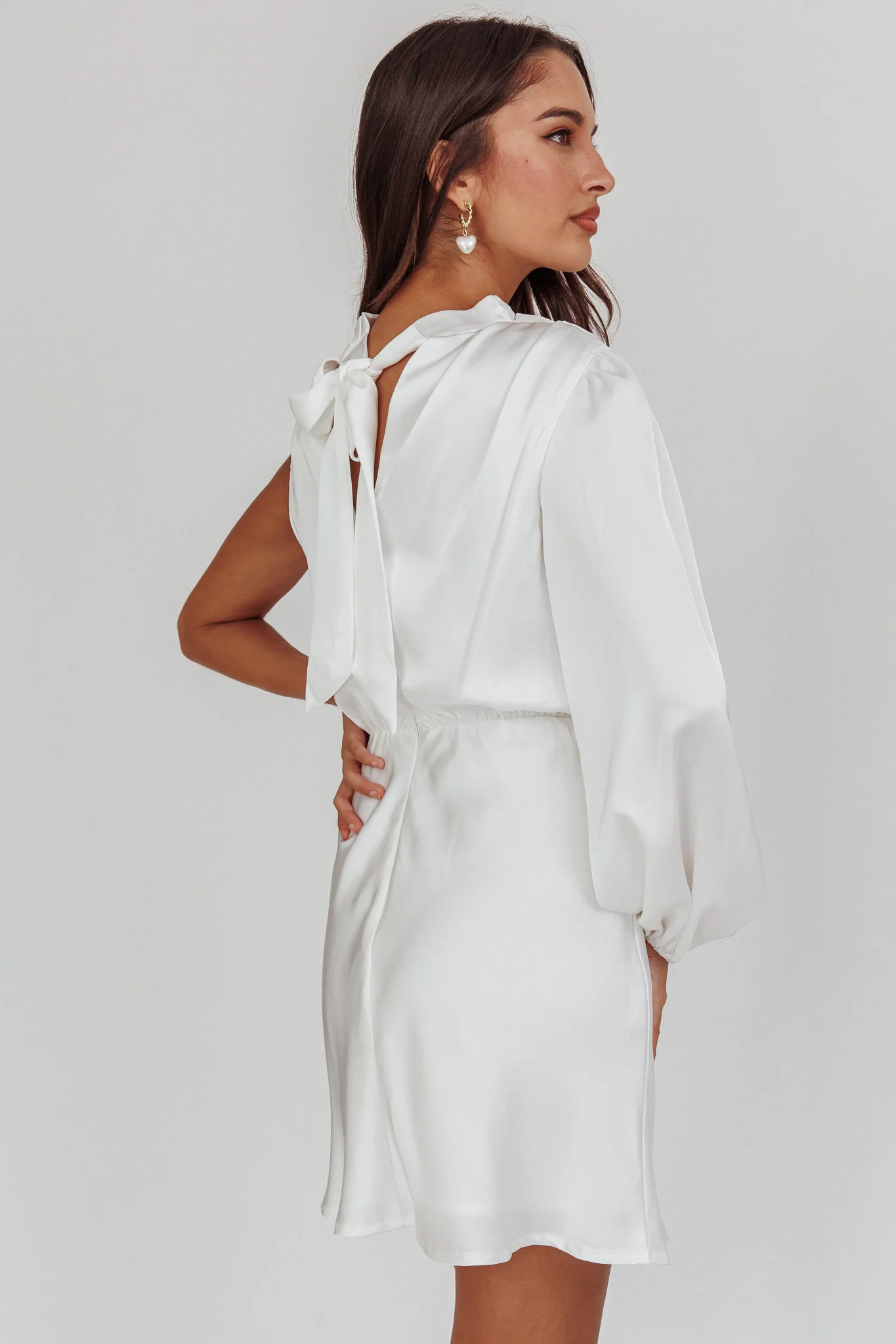 Can't Compete One Sleeve Mini Dress Off White - Image 2