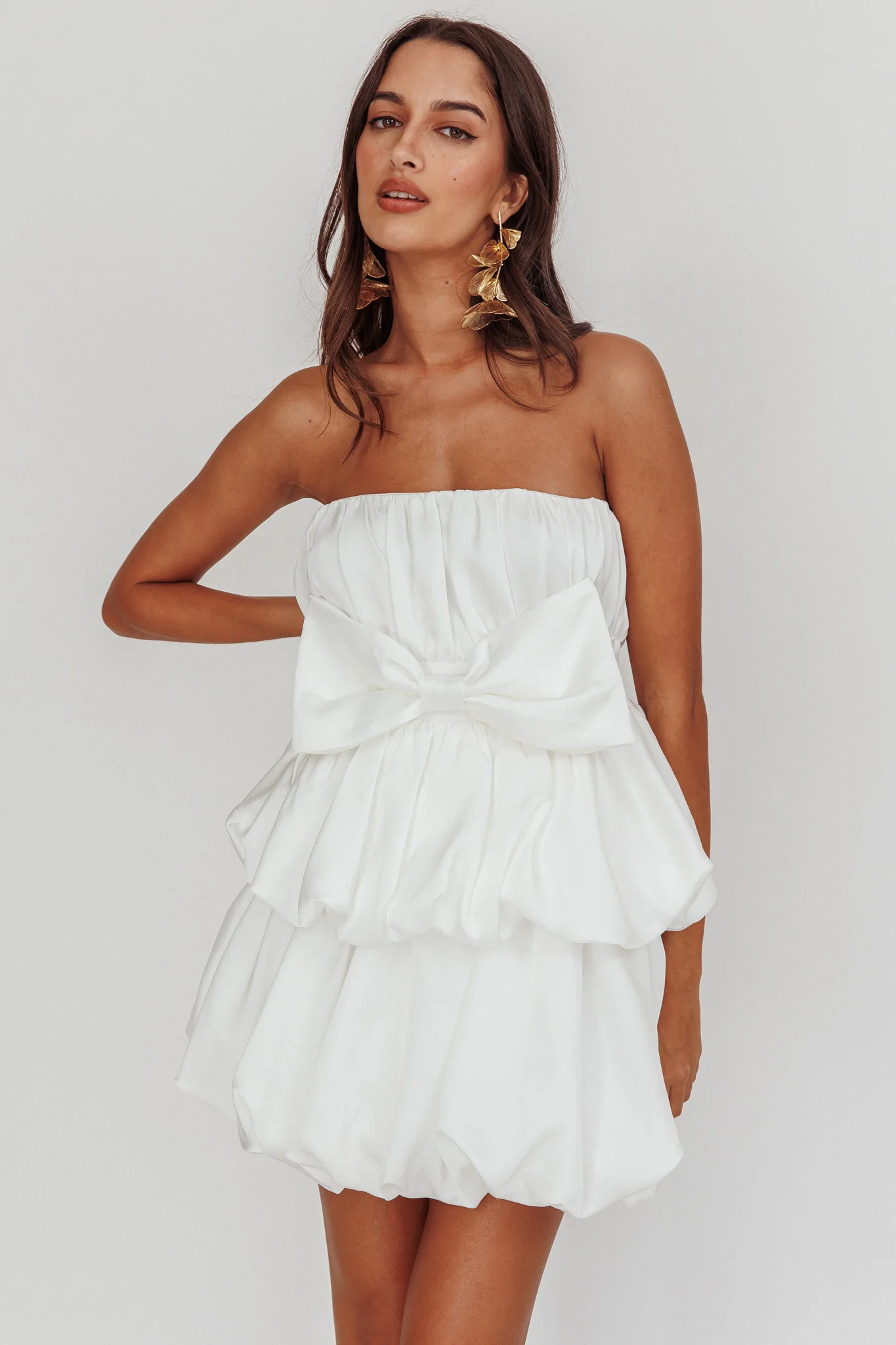 Carmelita Tiered Bubble Bow Mini Dress Off White - Image 6
