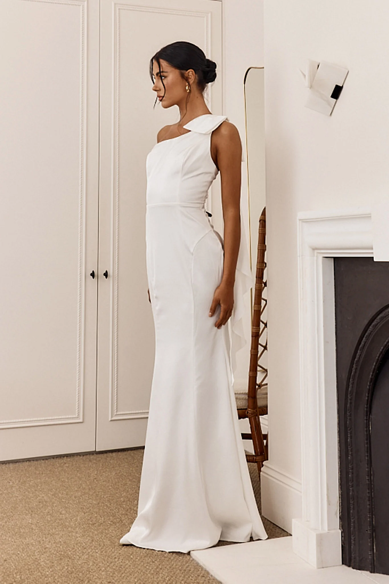 Carriann One-Shoulder Bow Maxi Dress White - Image 4