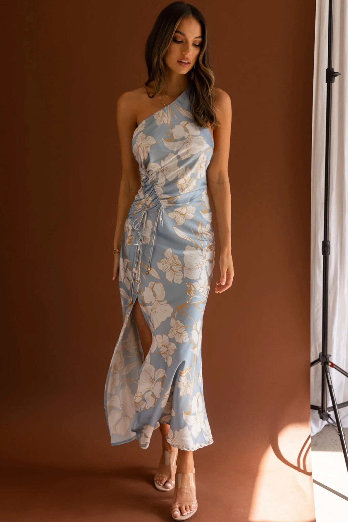 Casa Del Mar One-Shoulder Ruched Midi Dress Floral Blue - Image 7