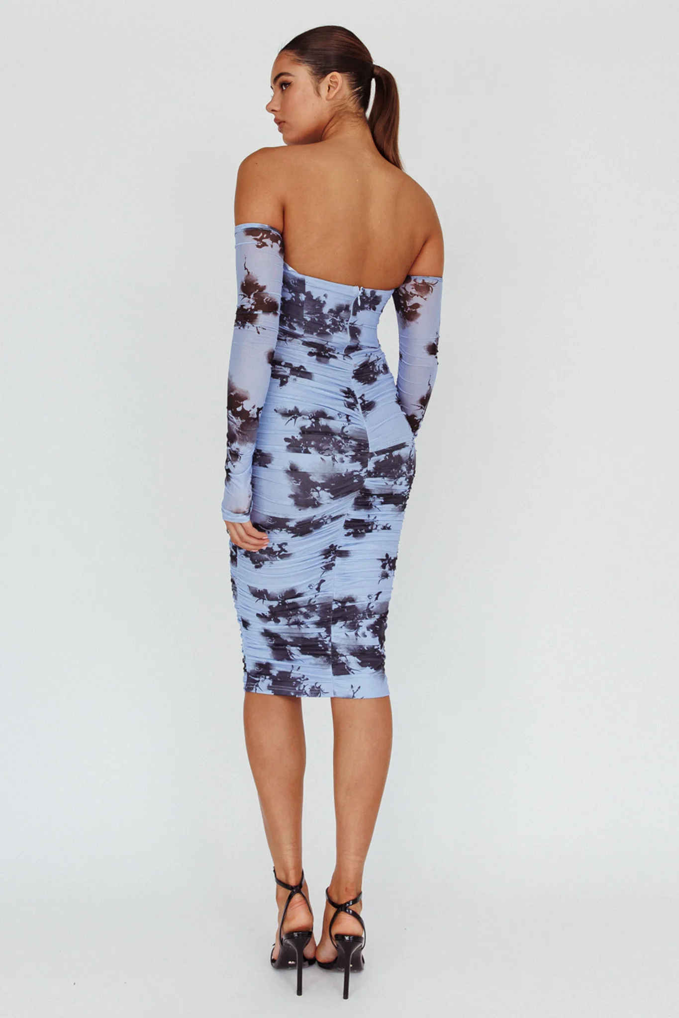 Cece Off-Shoulder Midi Dress Floral Blue - Image 2