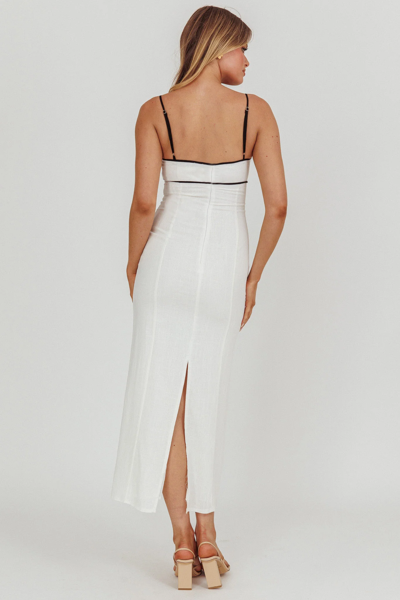 Chamberlain Contrast Maxi Dress White - Image 2