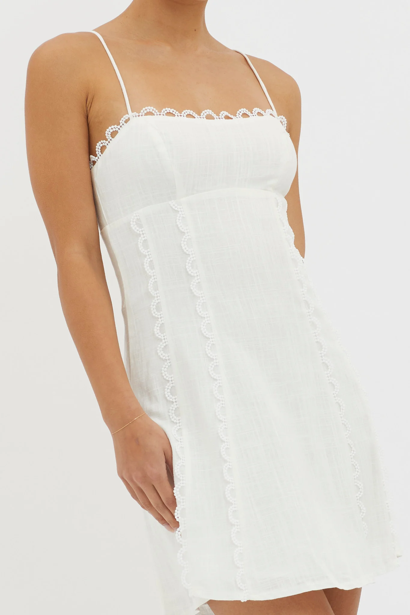 Chamberlain Scallop Trim Mini Dress White - Image 5