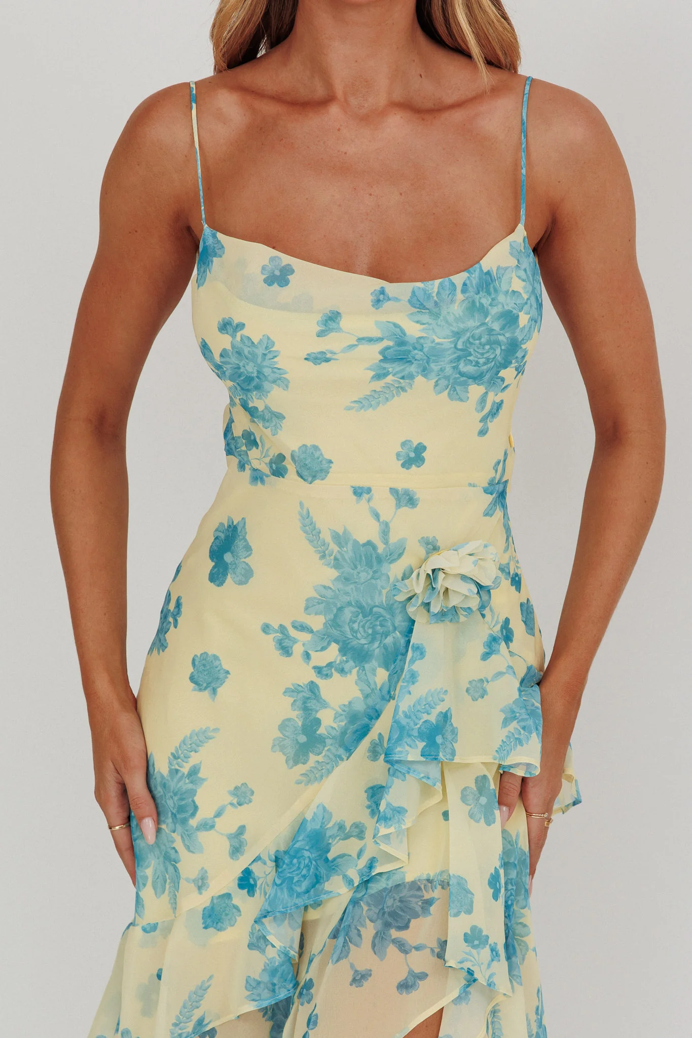 Chances Rosette Ruffle Midi Dress Floral Lemon - Image 4