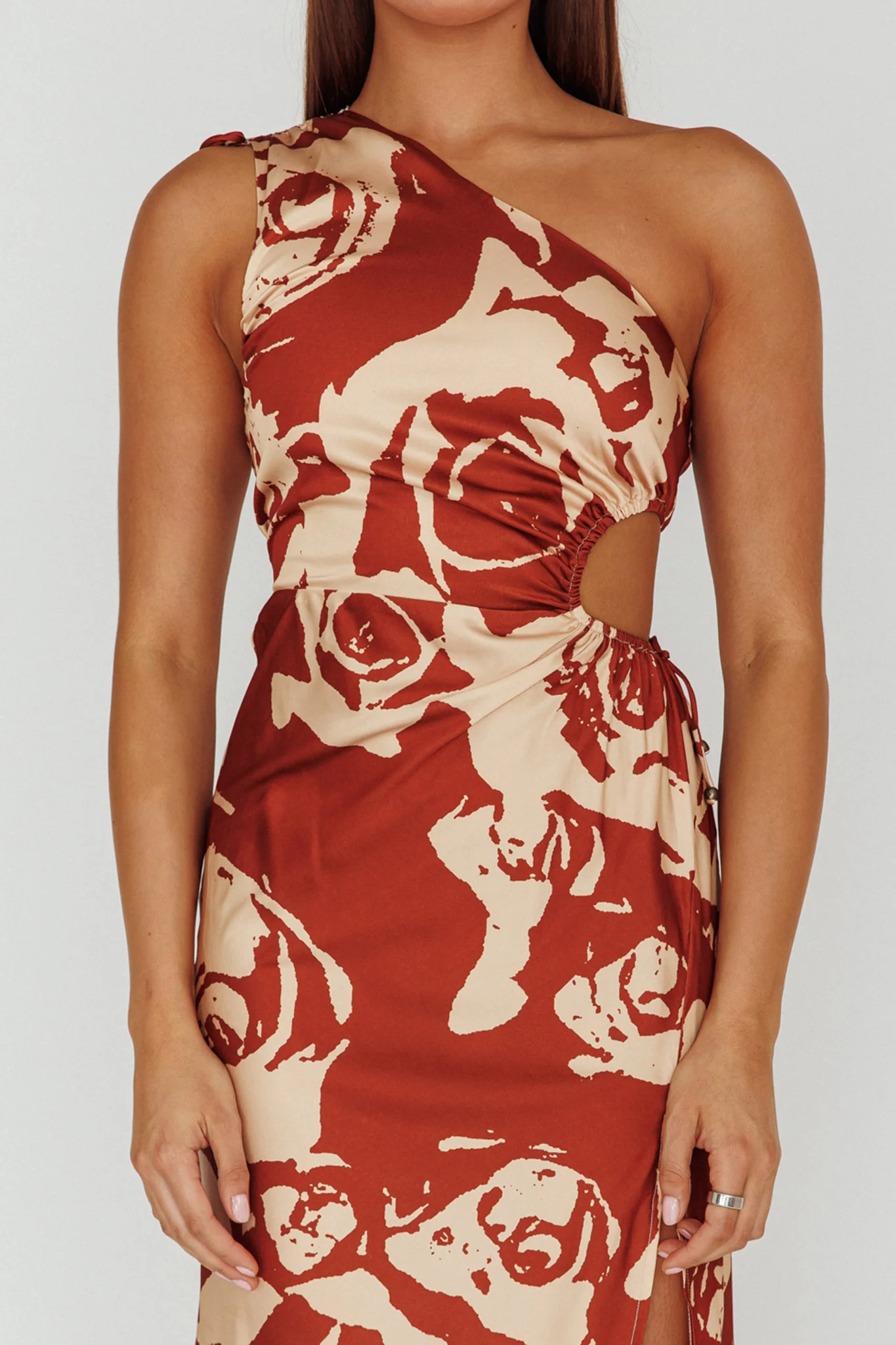 Charisma One-Shoulder Cut-Out Midi Dress Floral Coffee - Image 4