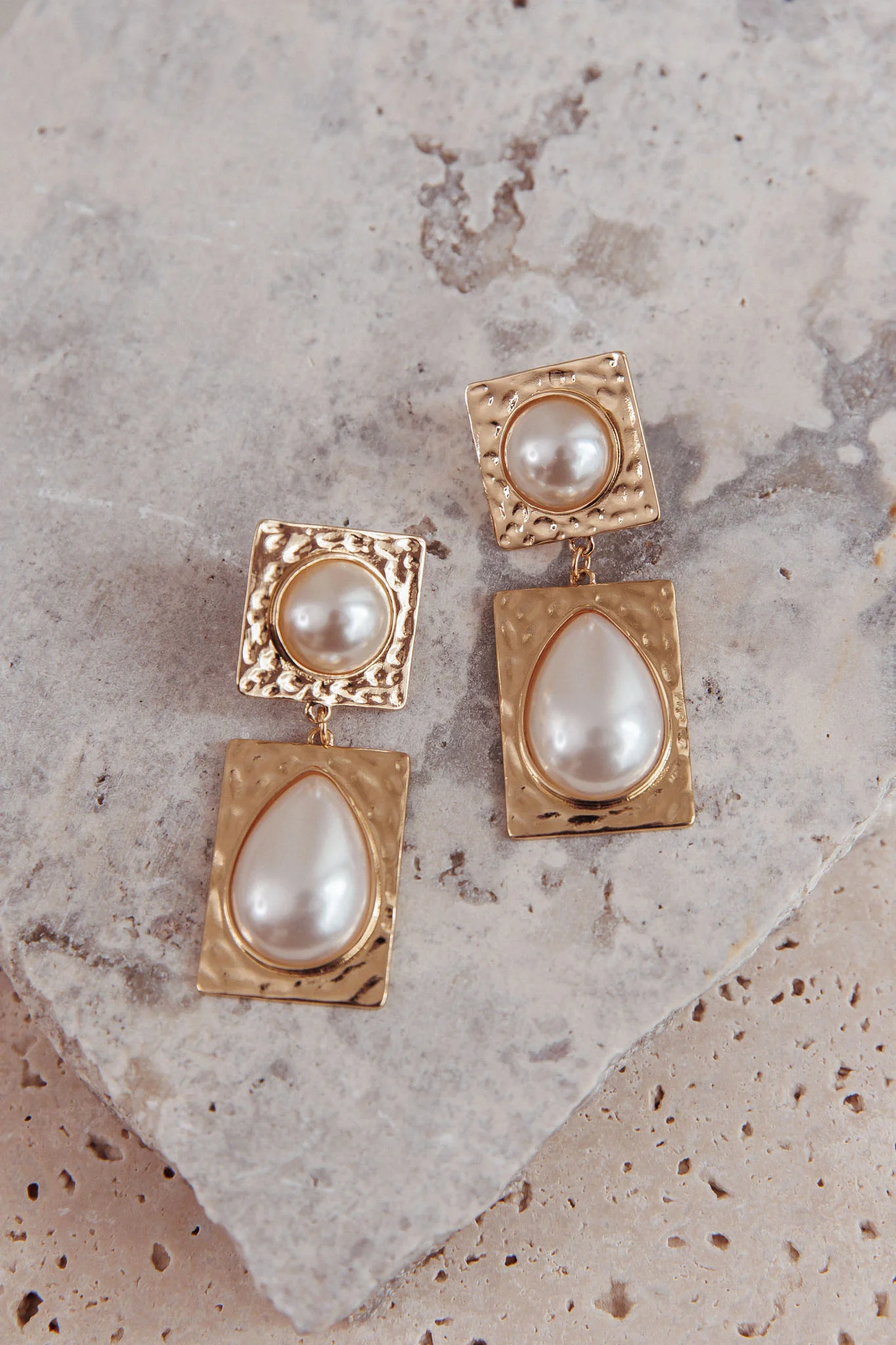 Chloe Hammered Drop Earrings Gold/Pearl - Image 2