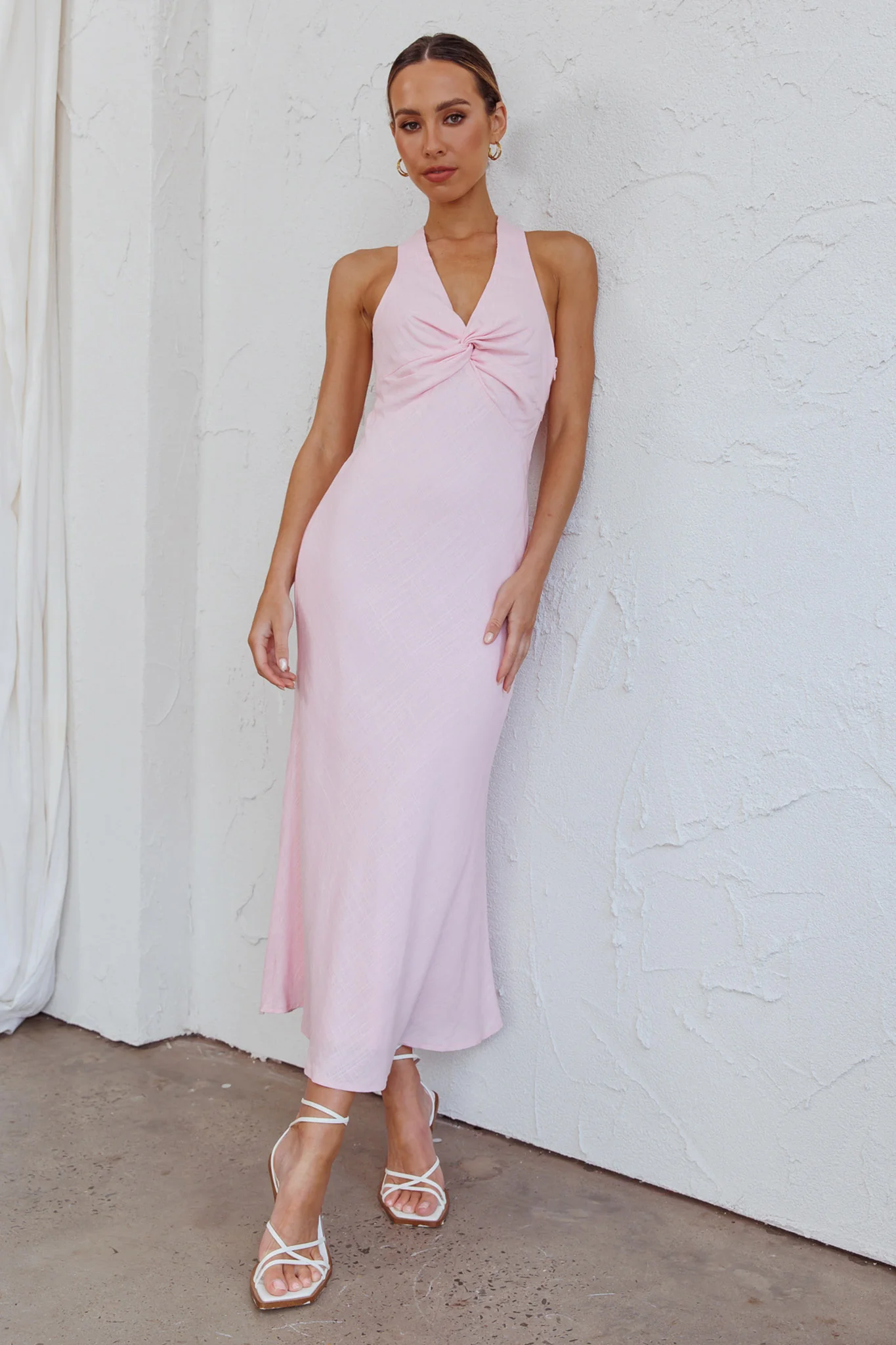 Coastal Charm Twist Back Maxi Dress Pink - Image 3