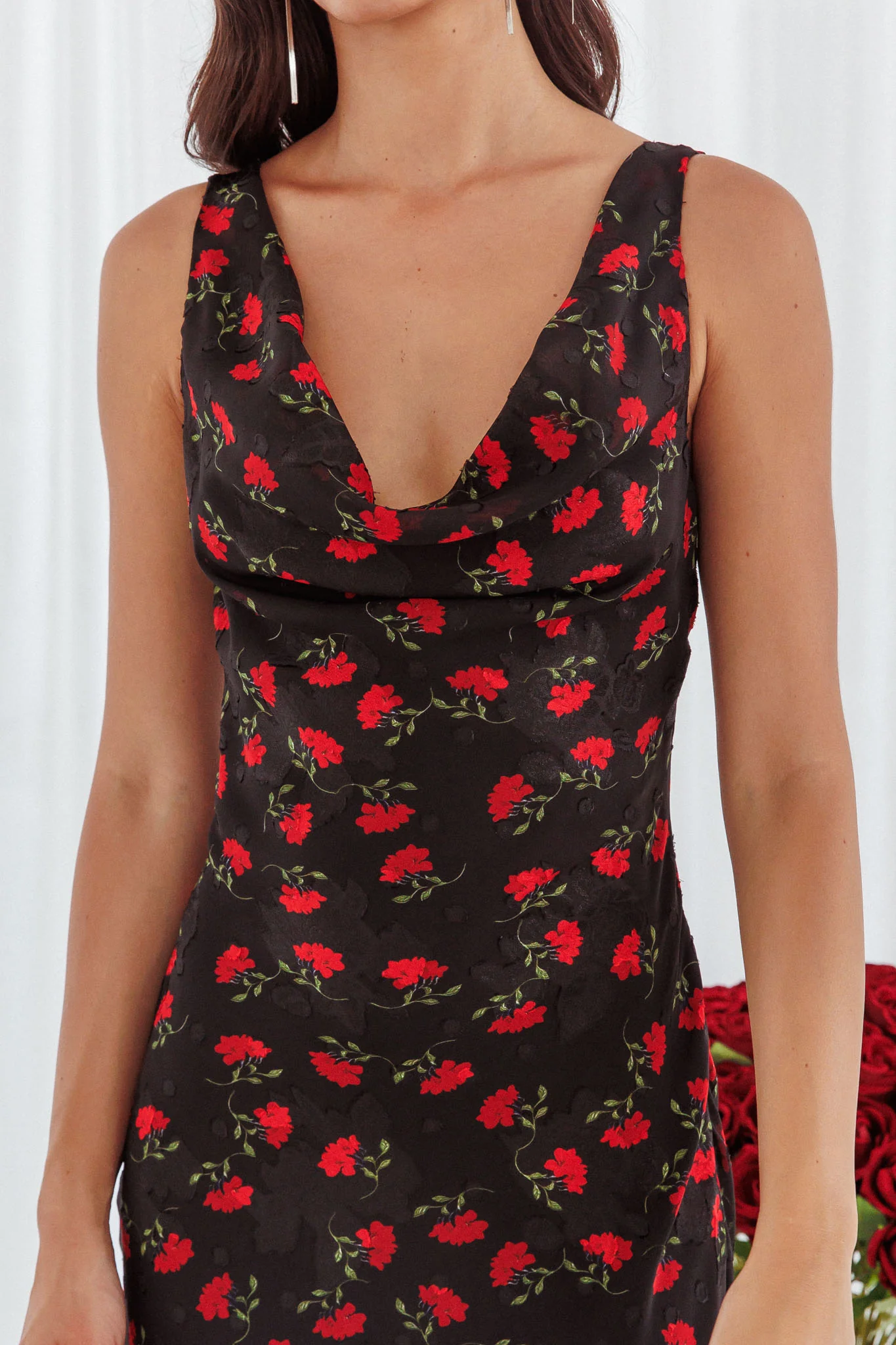 Countdown Cowl Neck Maxi Dress Print Black - Image 4
