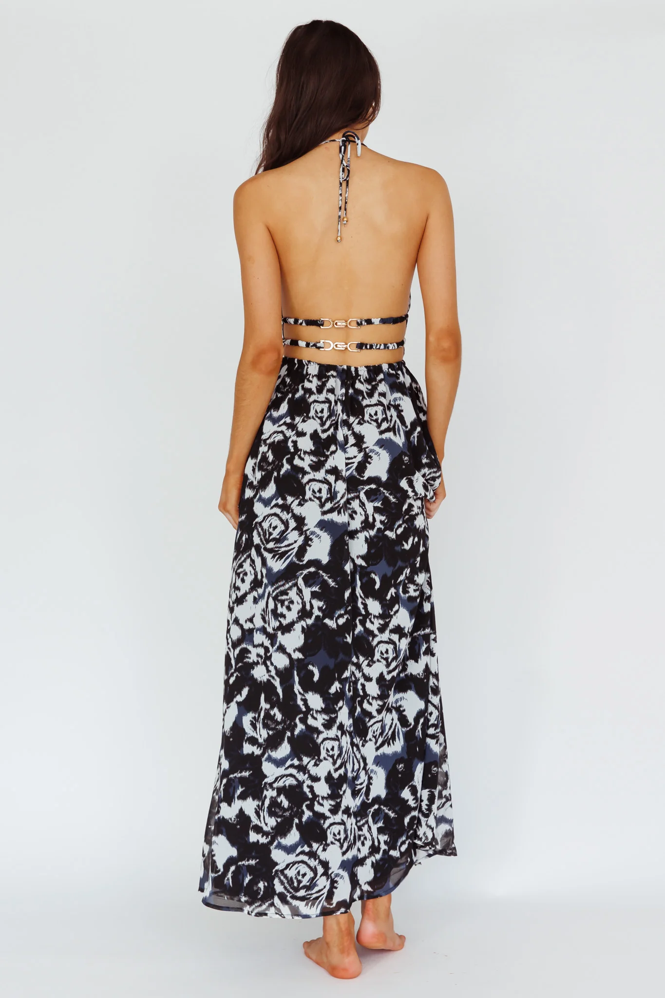 Cyndi Open Back Halterneck Maxi Dress Floral Black - Image 2