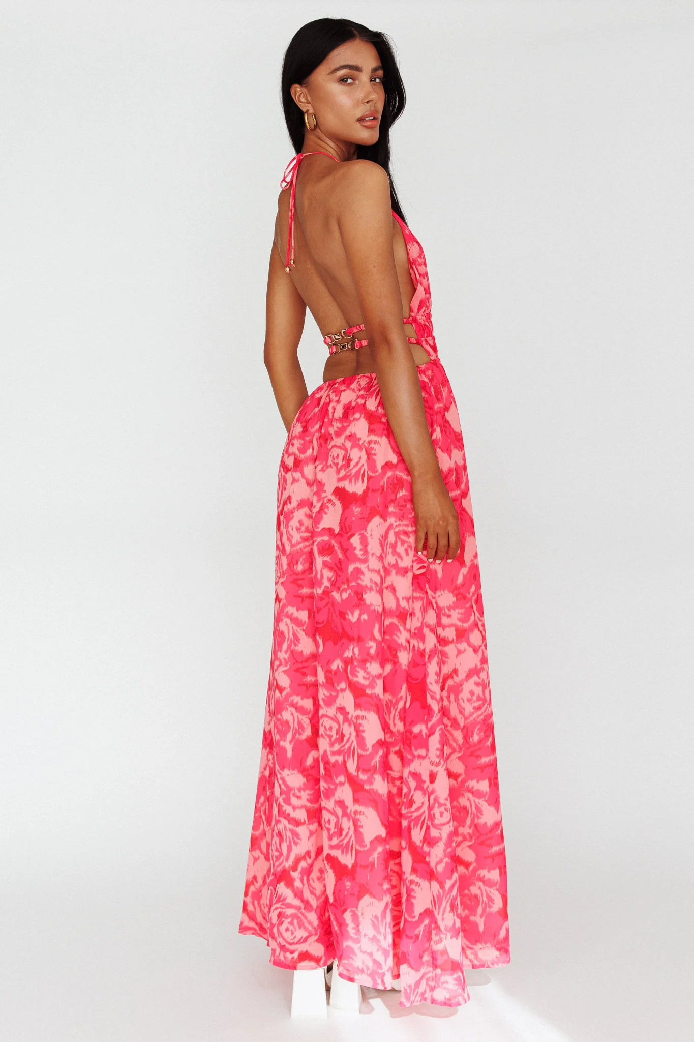 Cyndi Open Back Halterneck Maxi Dress Floral Pink - Image 2