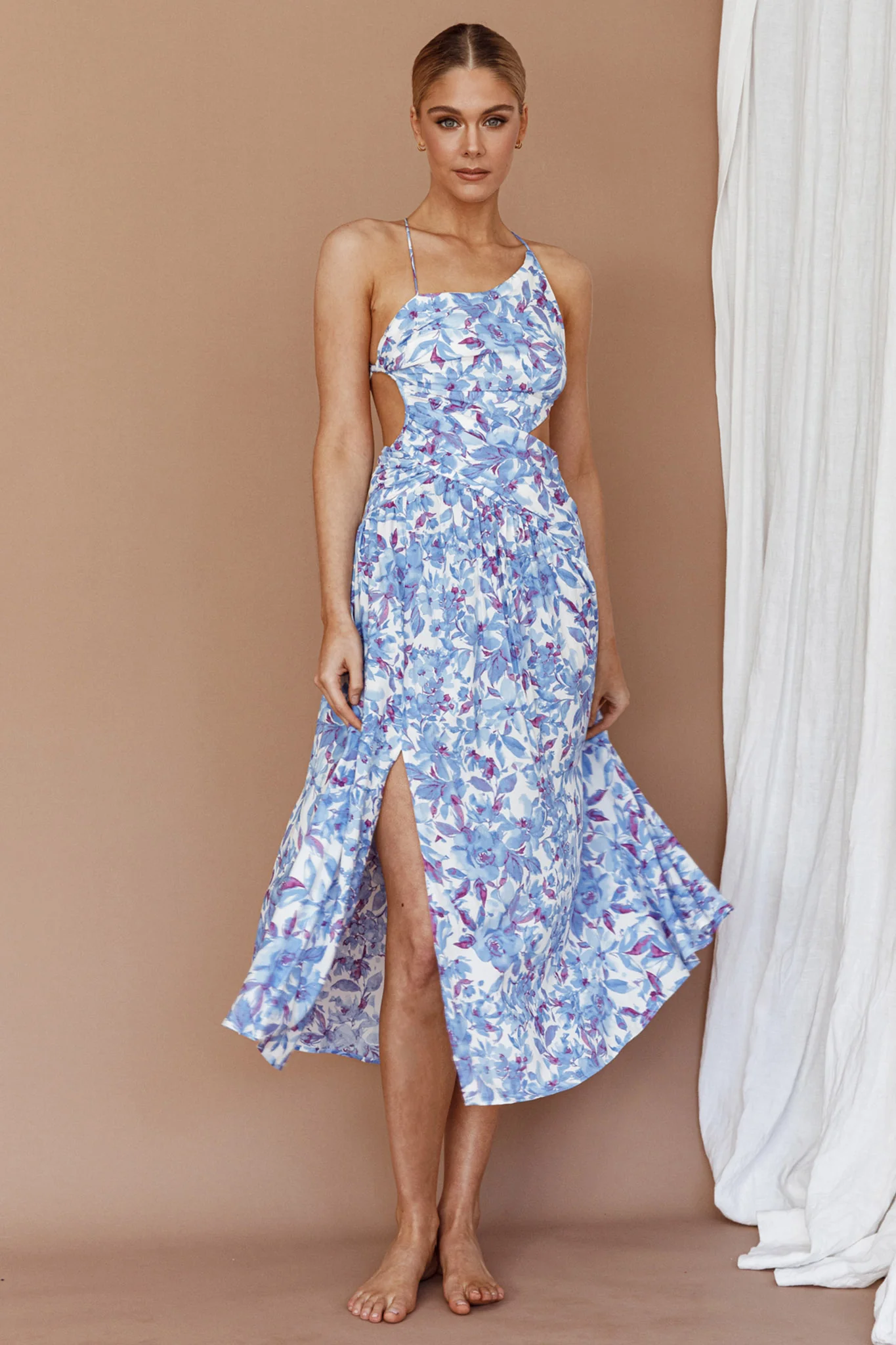 Destination Open Back Midi Dress Floral Blue - Image 5
