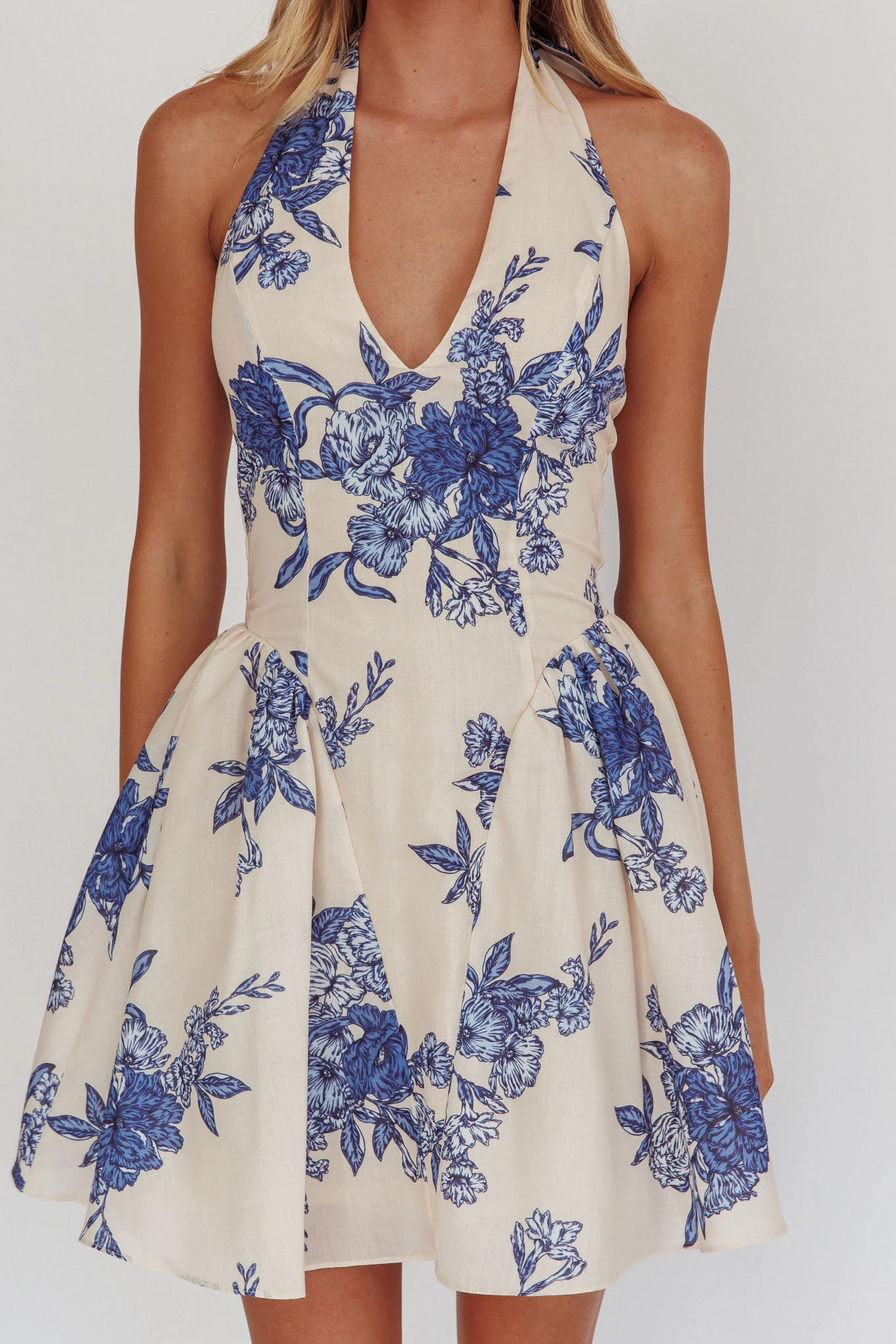 El Corazon Halterneck Mini Dress Floral Blue - Image 4