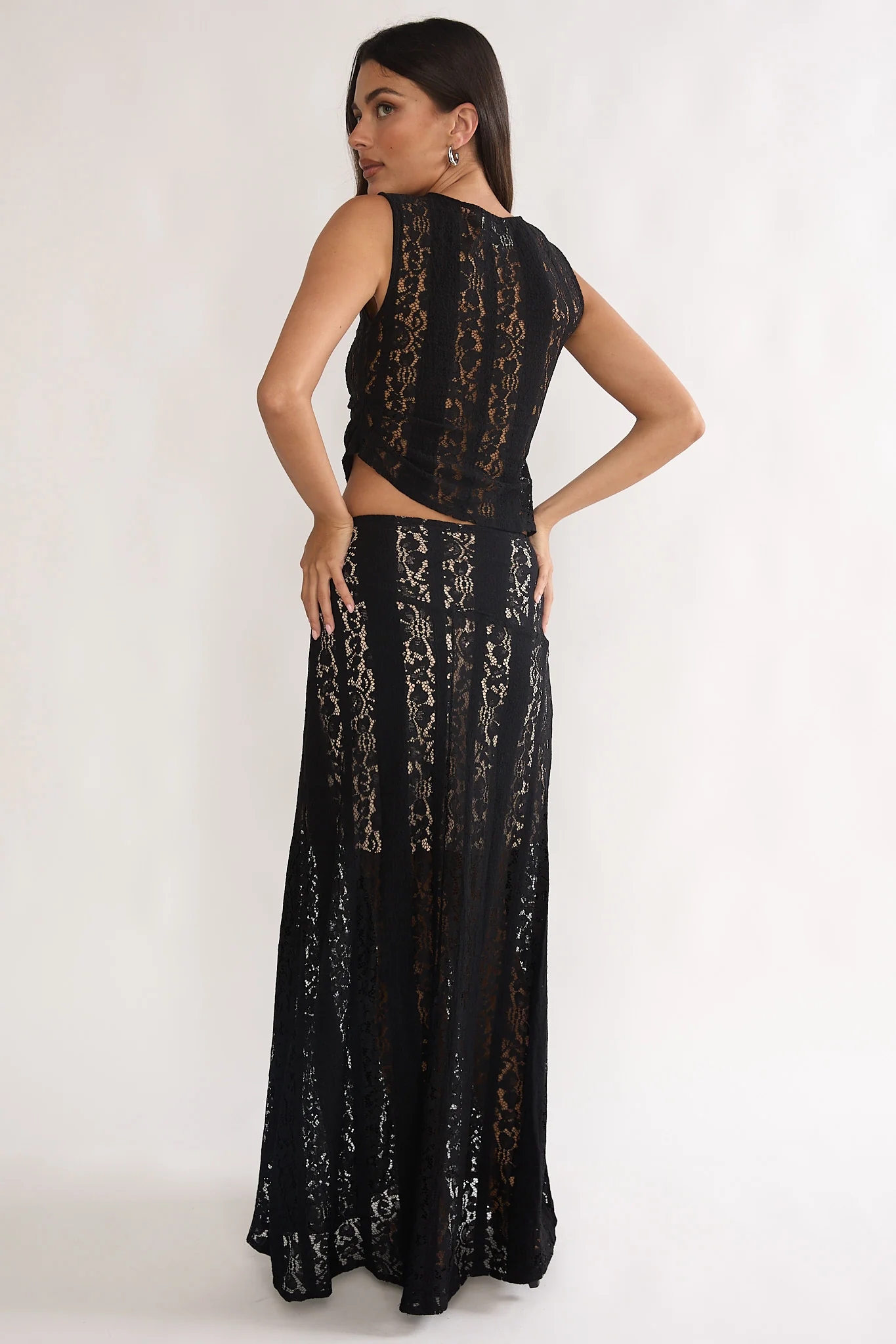 Eleesa Maxi Skirt Lace Black - Image 3