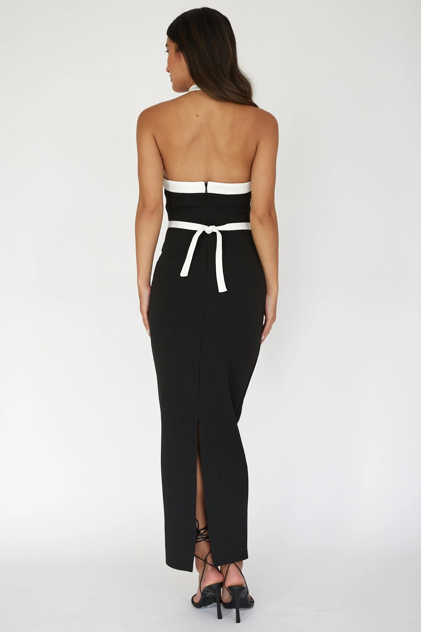 Eleganza Halterneck Contrast Maxi Dress Black - Image 2