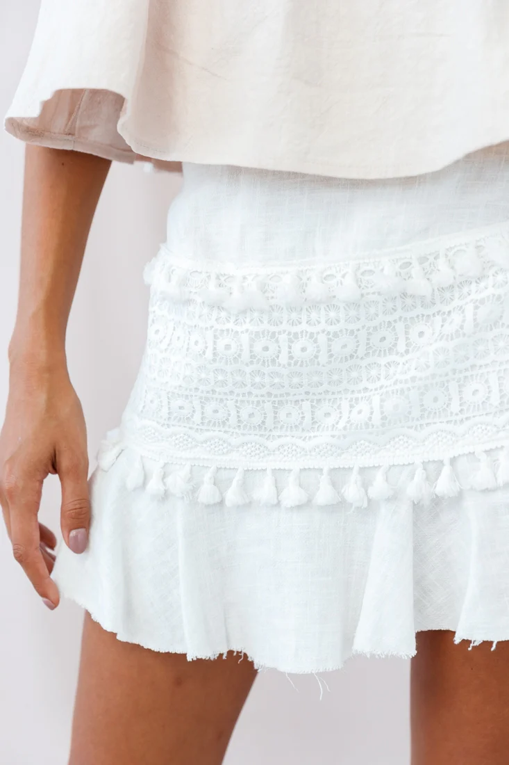 Elexa Crochet Applique Raw Hem Skirt White - Image 4