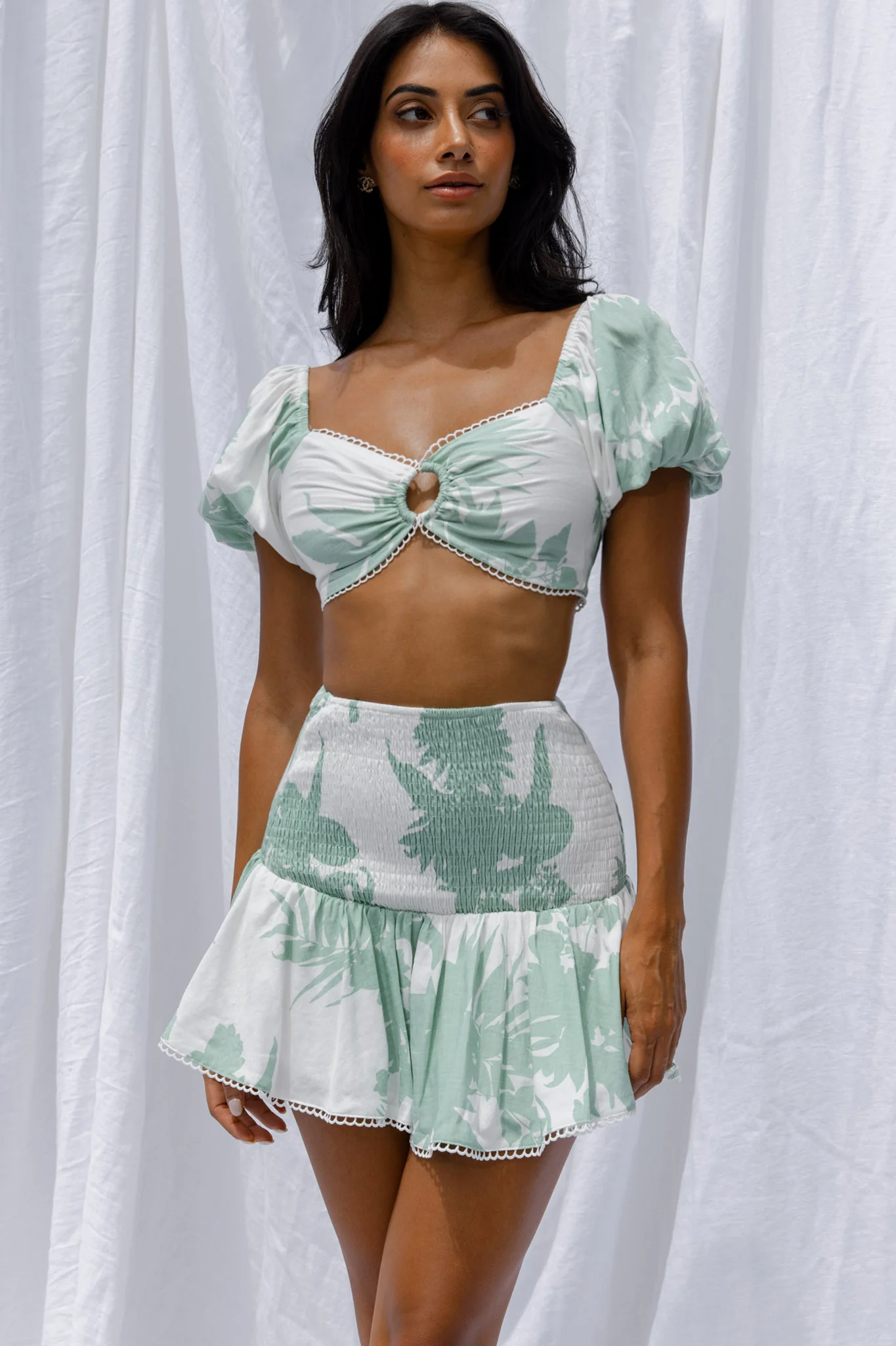 Escape With Me Tied Back Crop Top Printed Sage - Image 5