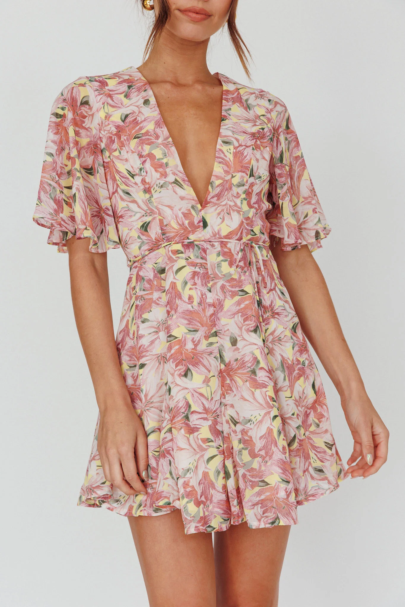 Estelle Angel Sleeve Dress Lily Print Yellow - Image 4