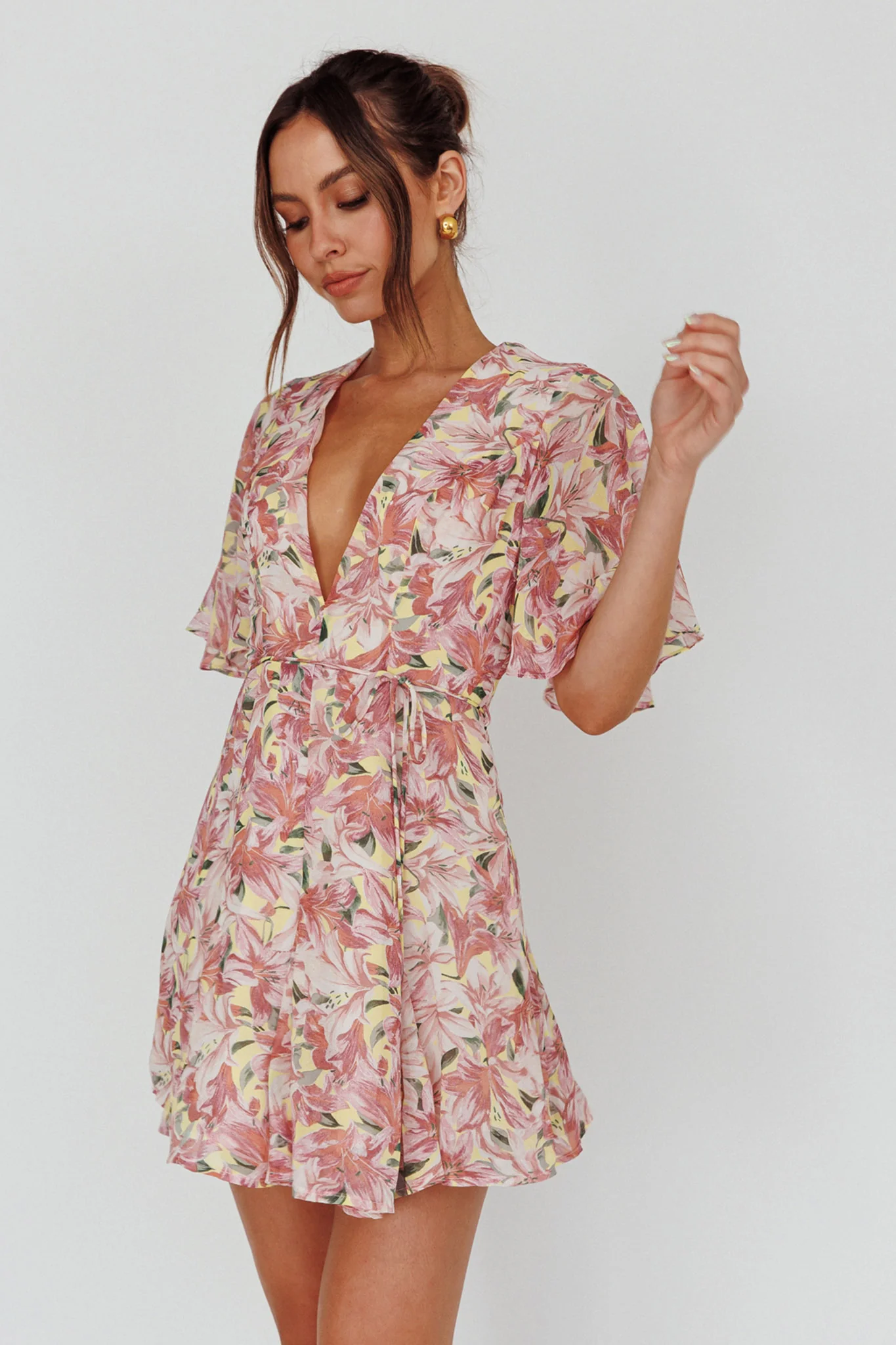 Estelle Angel Sleeve Dress Lily Print Yellow - Image 6