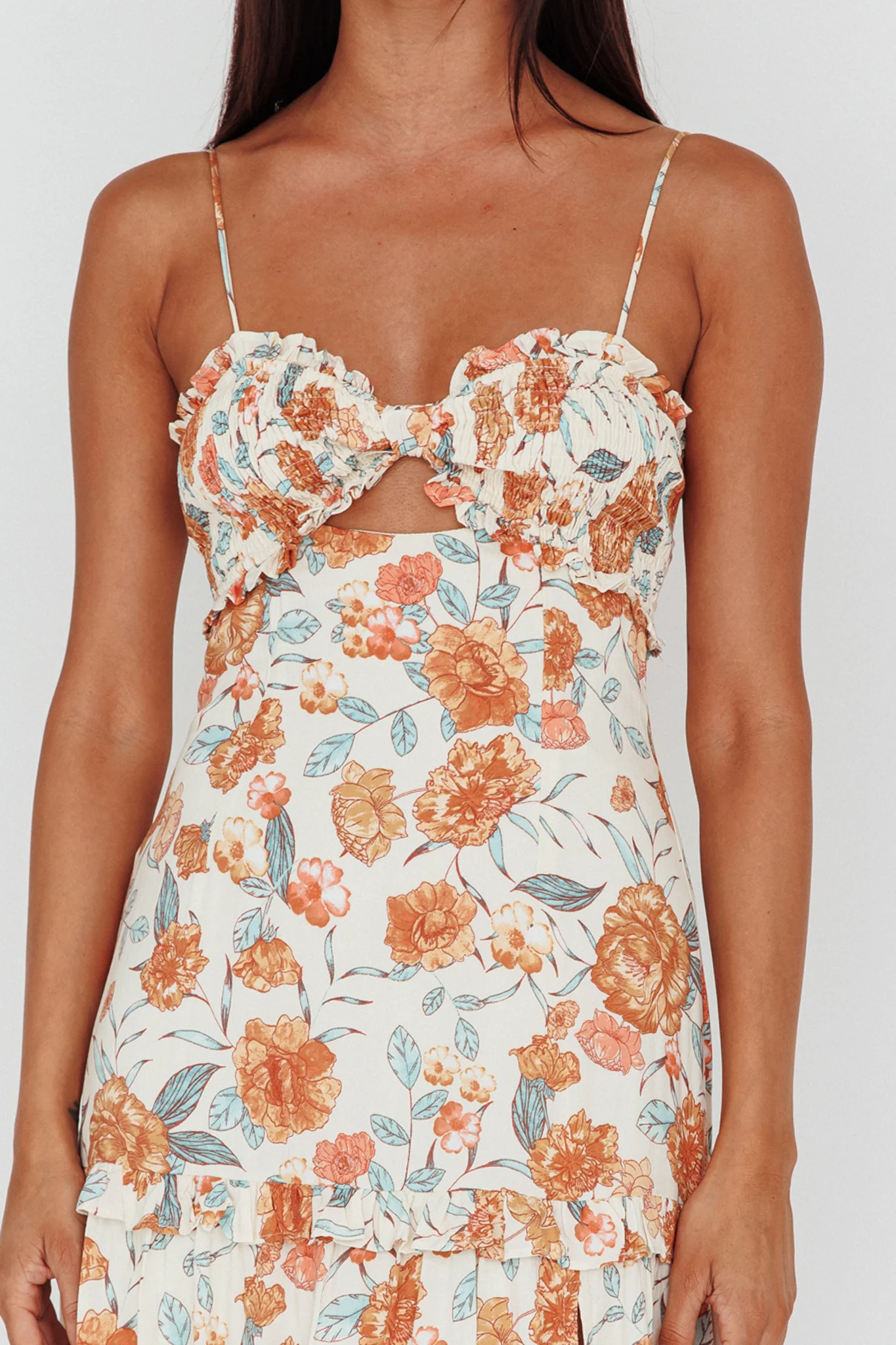 Everglow Shirred Bust Midi Dress Floral Beige - Image 4
