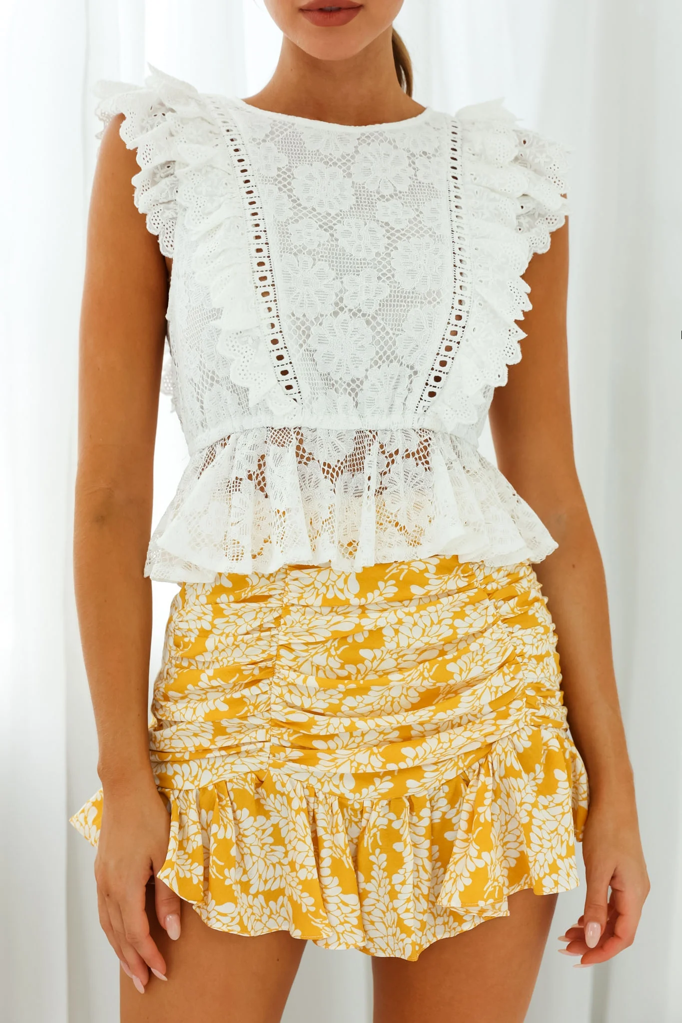 Everton Broderie Anglaise Frill Peplum Top White - Image 6