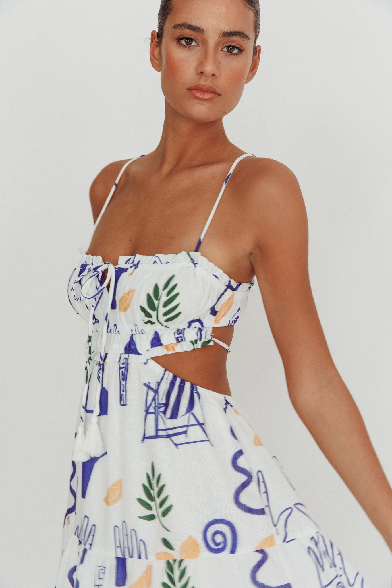 Eyona Cut-Out Back Print Maxi Dress White - Image 2