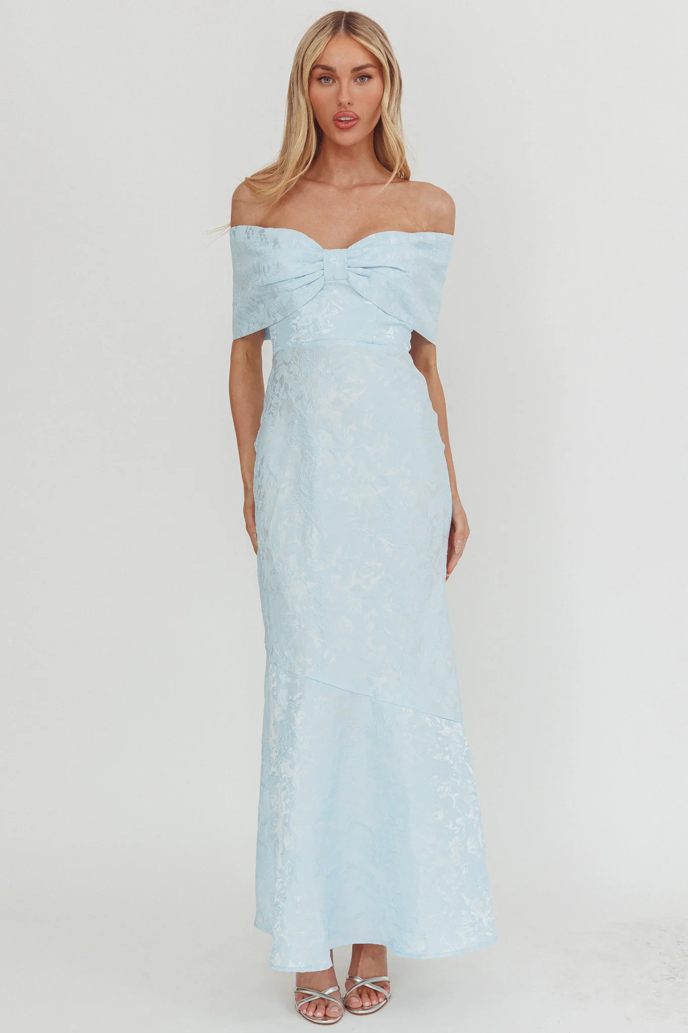 Fairytales Off-Shoulder Jacquard Maxi Dress Blue - Image 4