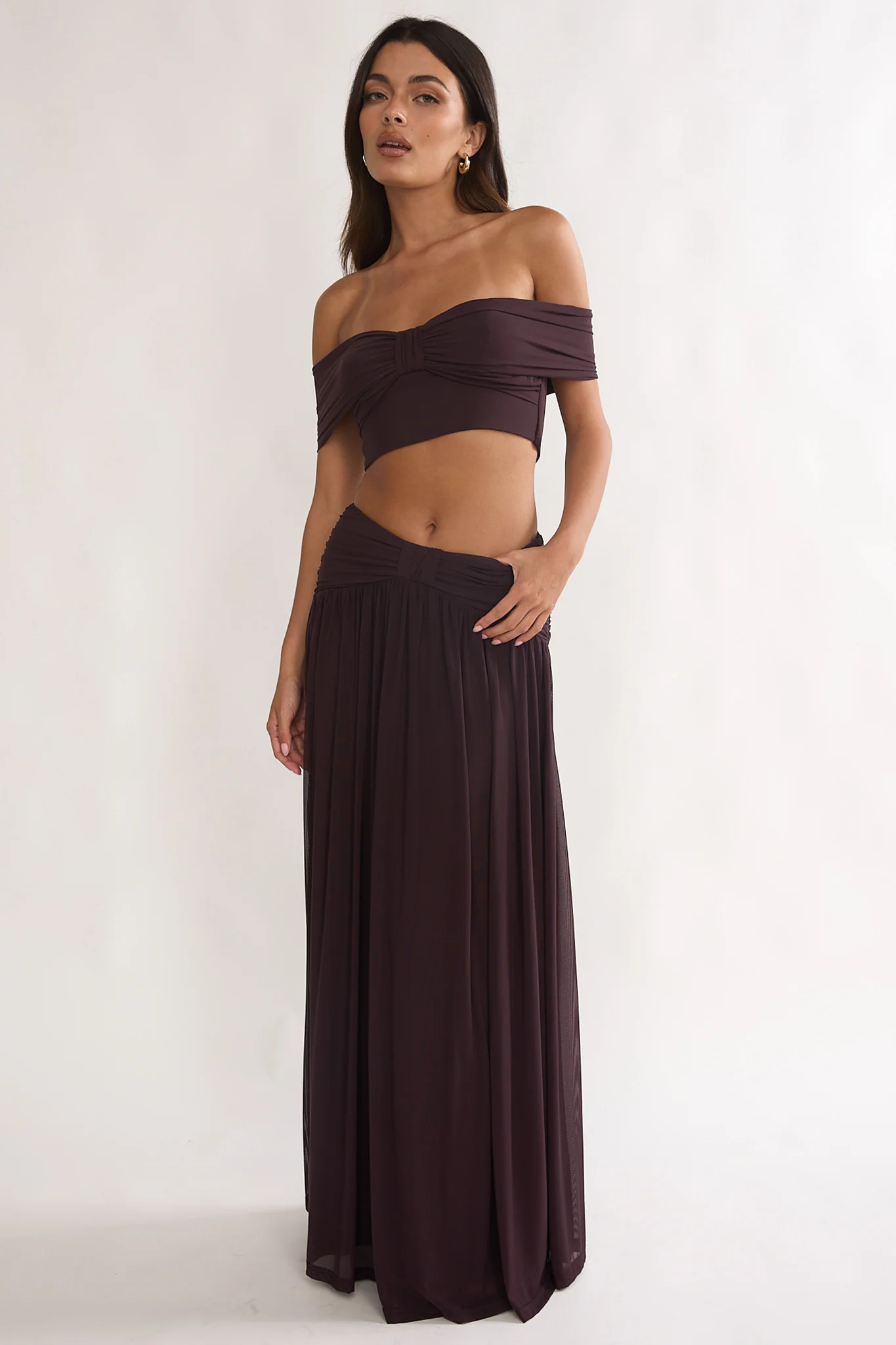 Farela Off-Shoulder Crop Top Coffee - Image 3