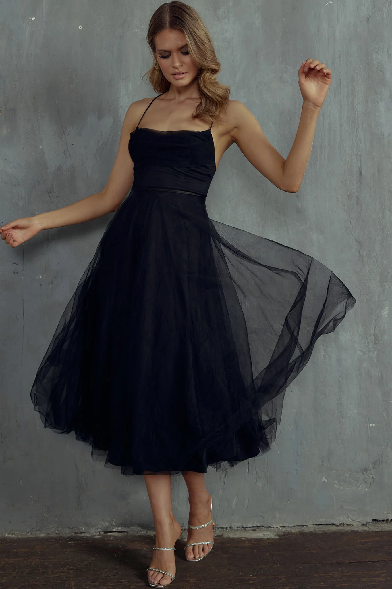 Floating By Pleated Neckline Mesh Midi Dress Black - Image 5