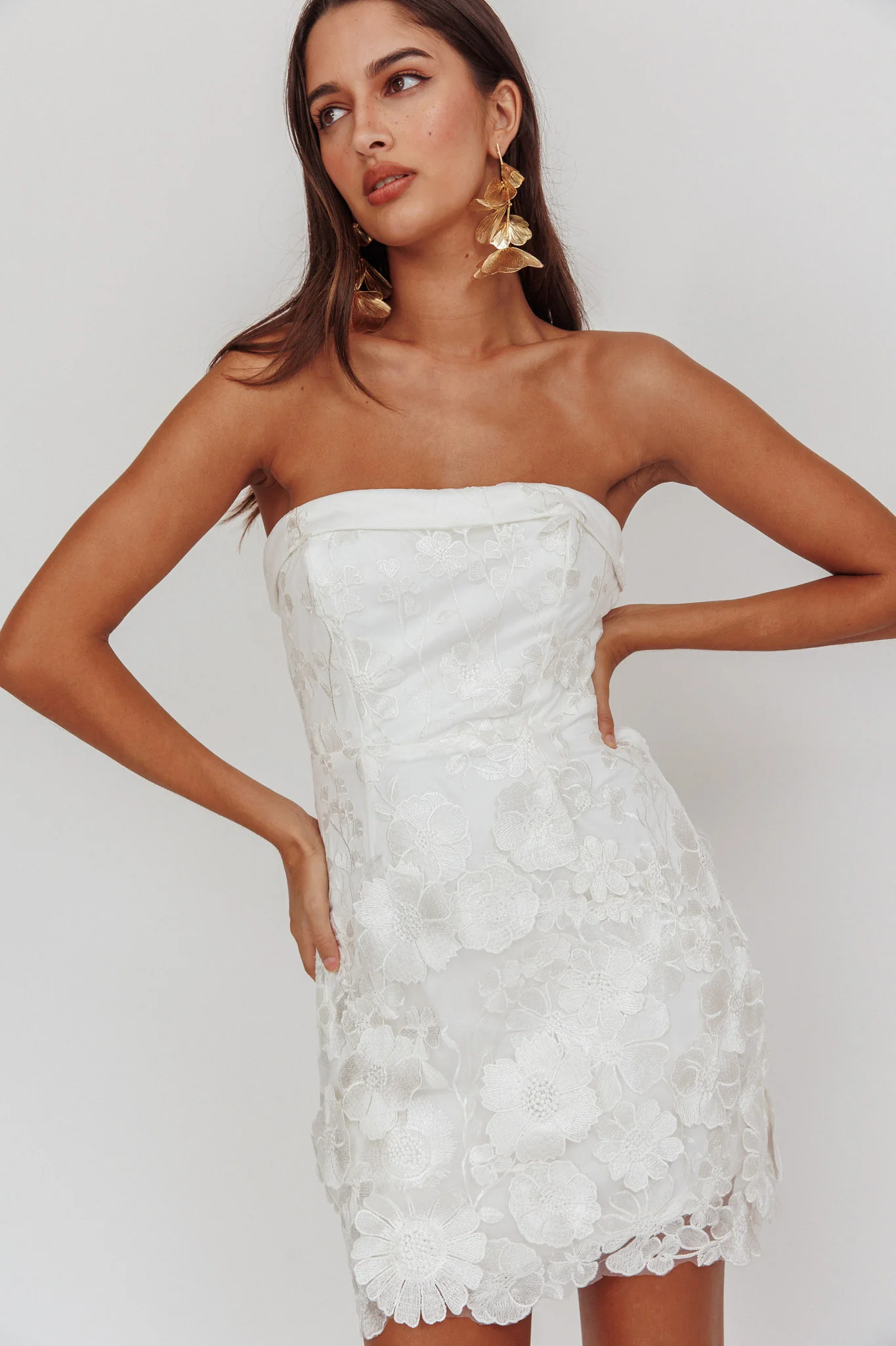 Flora Day Strapless Floral Embellished Mini Dress White - Image 2