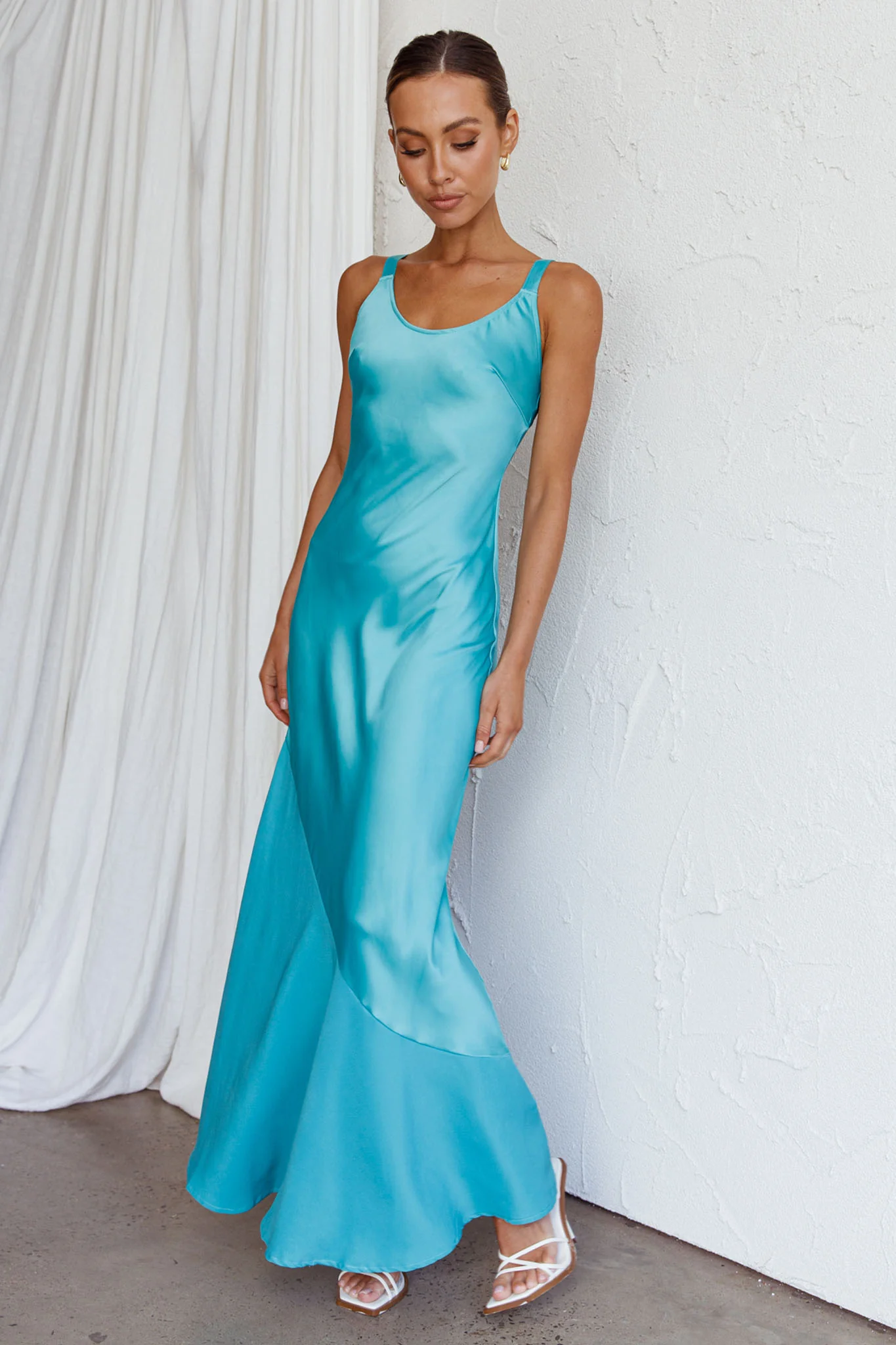 Front Row Scoop Neck Midi Dress Teal - Image 5