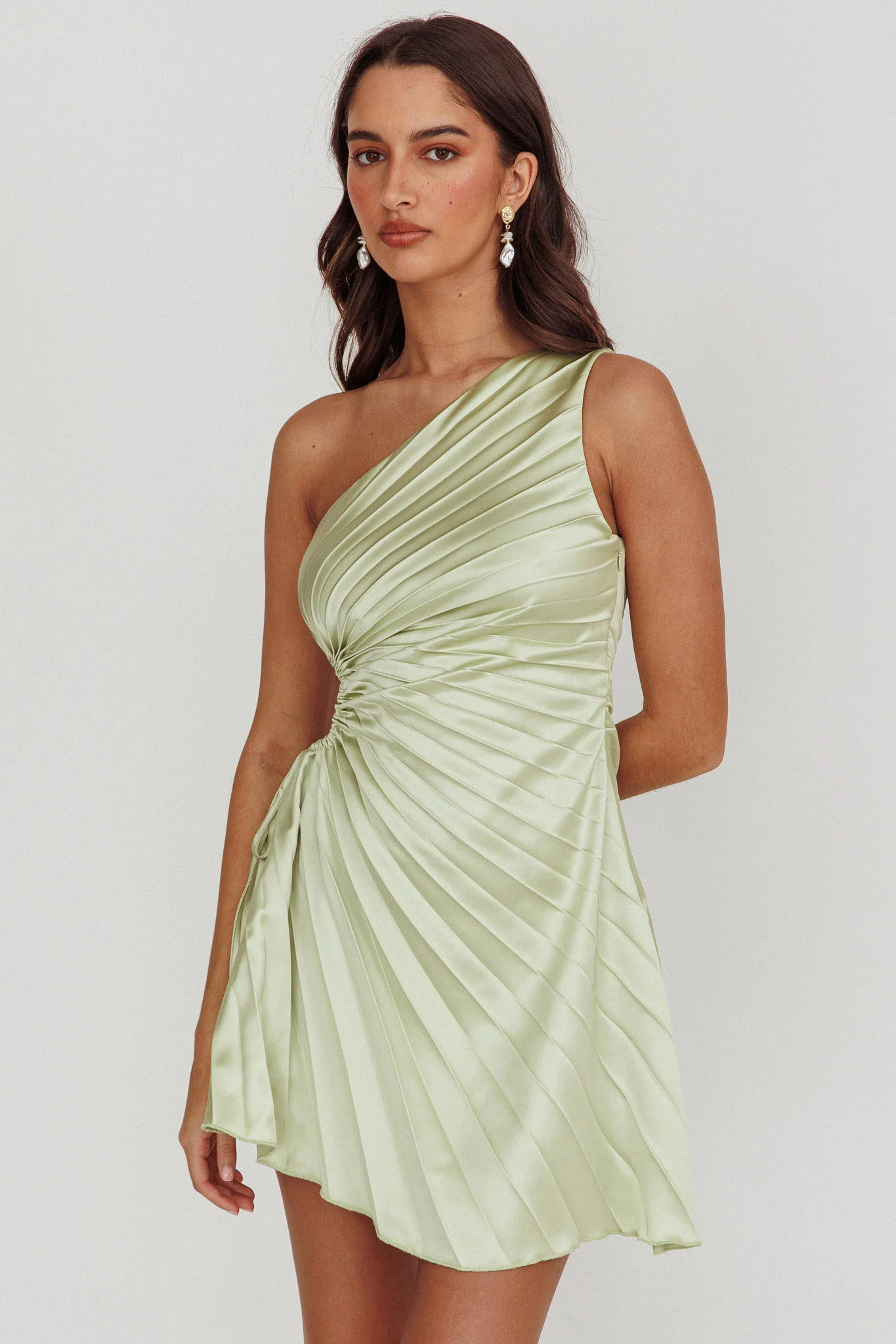 Glow Ray One-Shoulder Pleat Dress Apple - Image 4