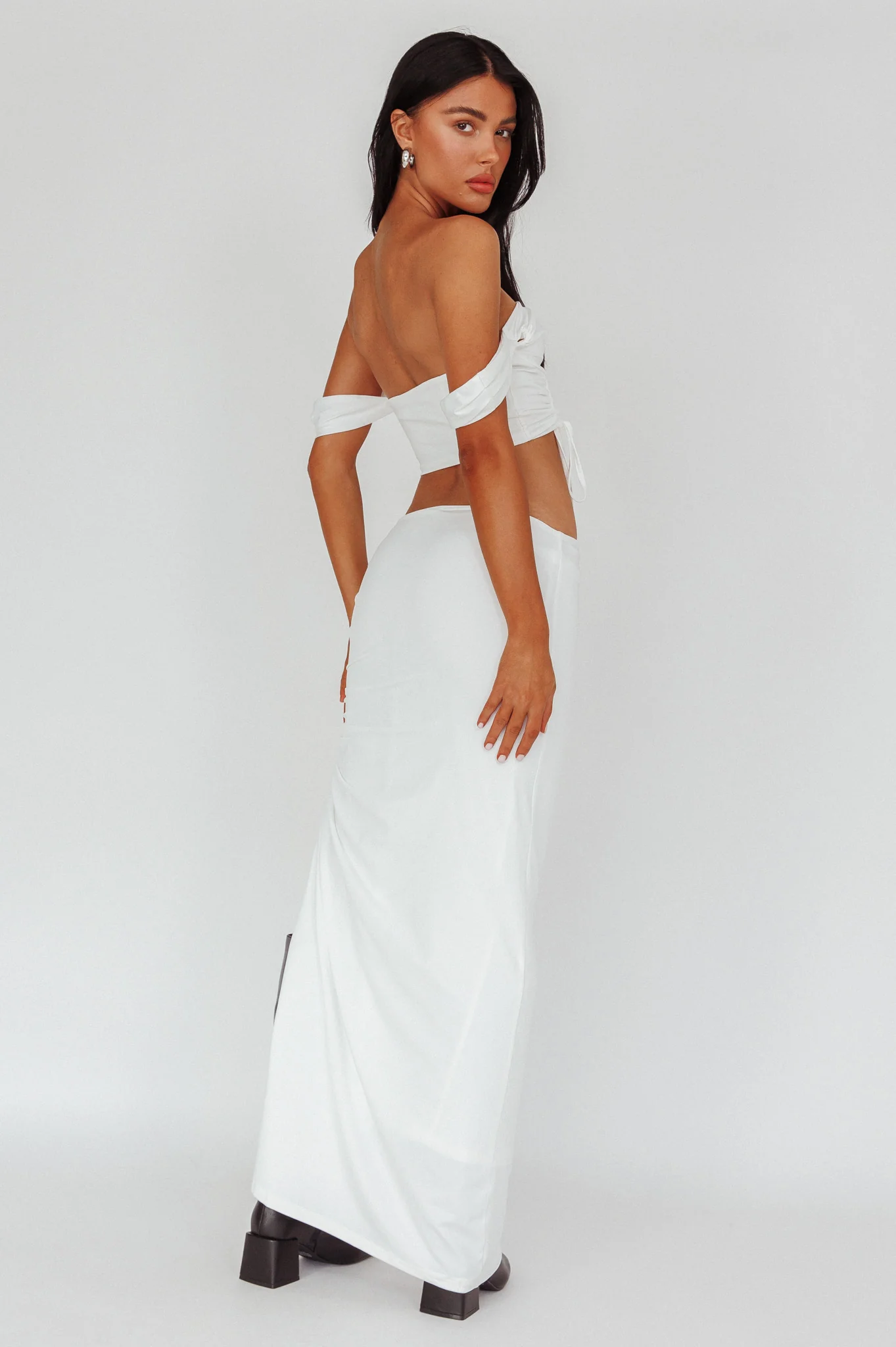 Headliner Ruched Side Maxi Skirt White - Image 3