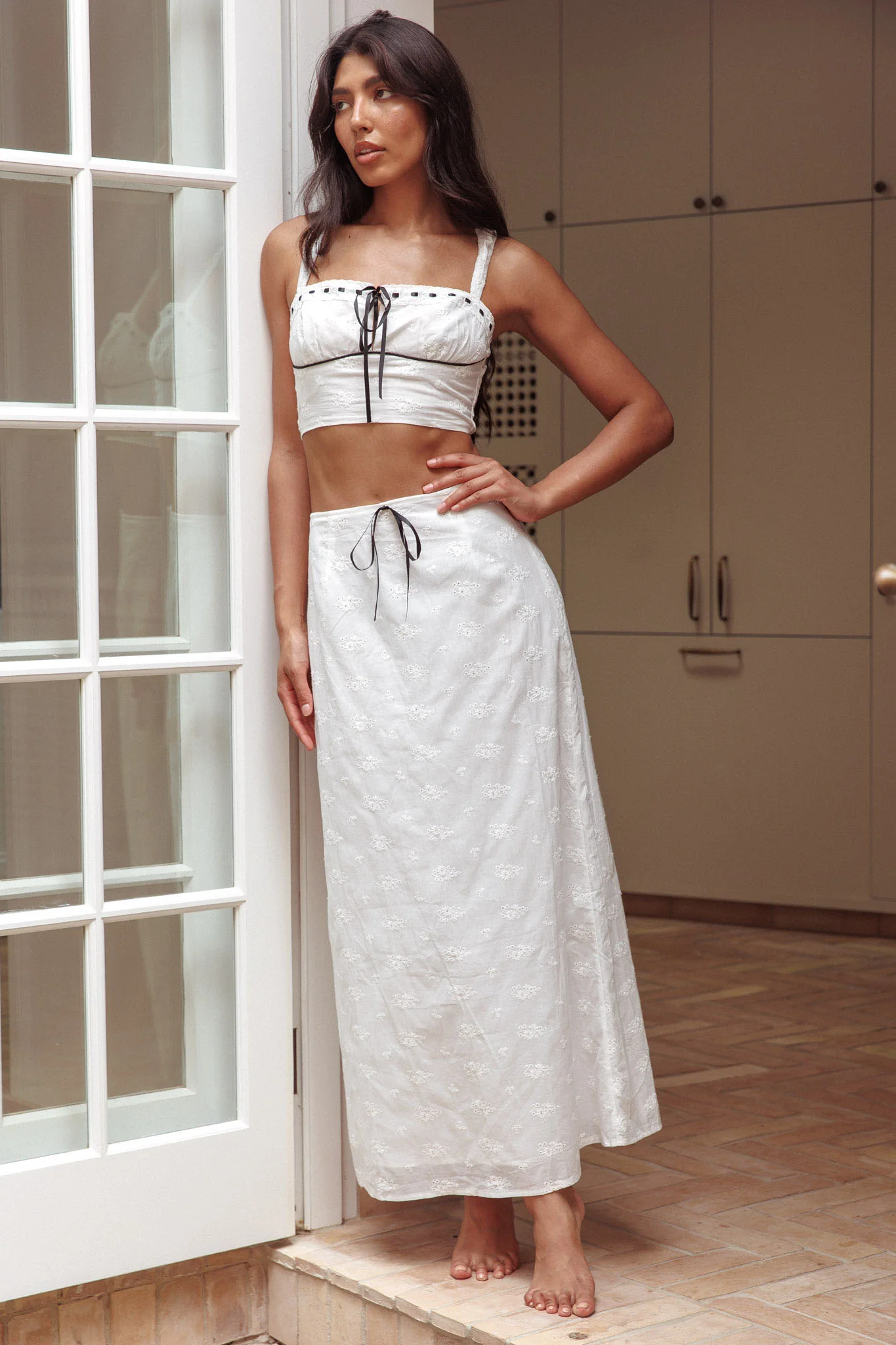 Helga Eyelet Embroidery Bow Maxi Skirt White - Image 2