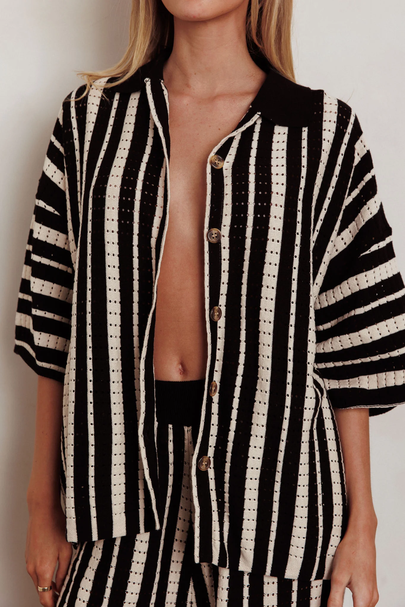 Influence Knit Relaxed Shirt Black - Image 5