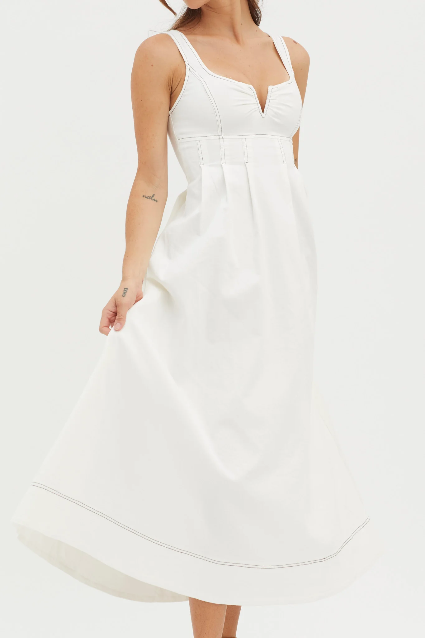 Isadore V-Bust Midi Dress White - Image 4