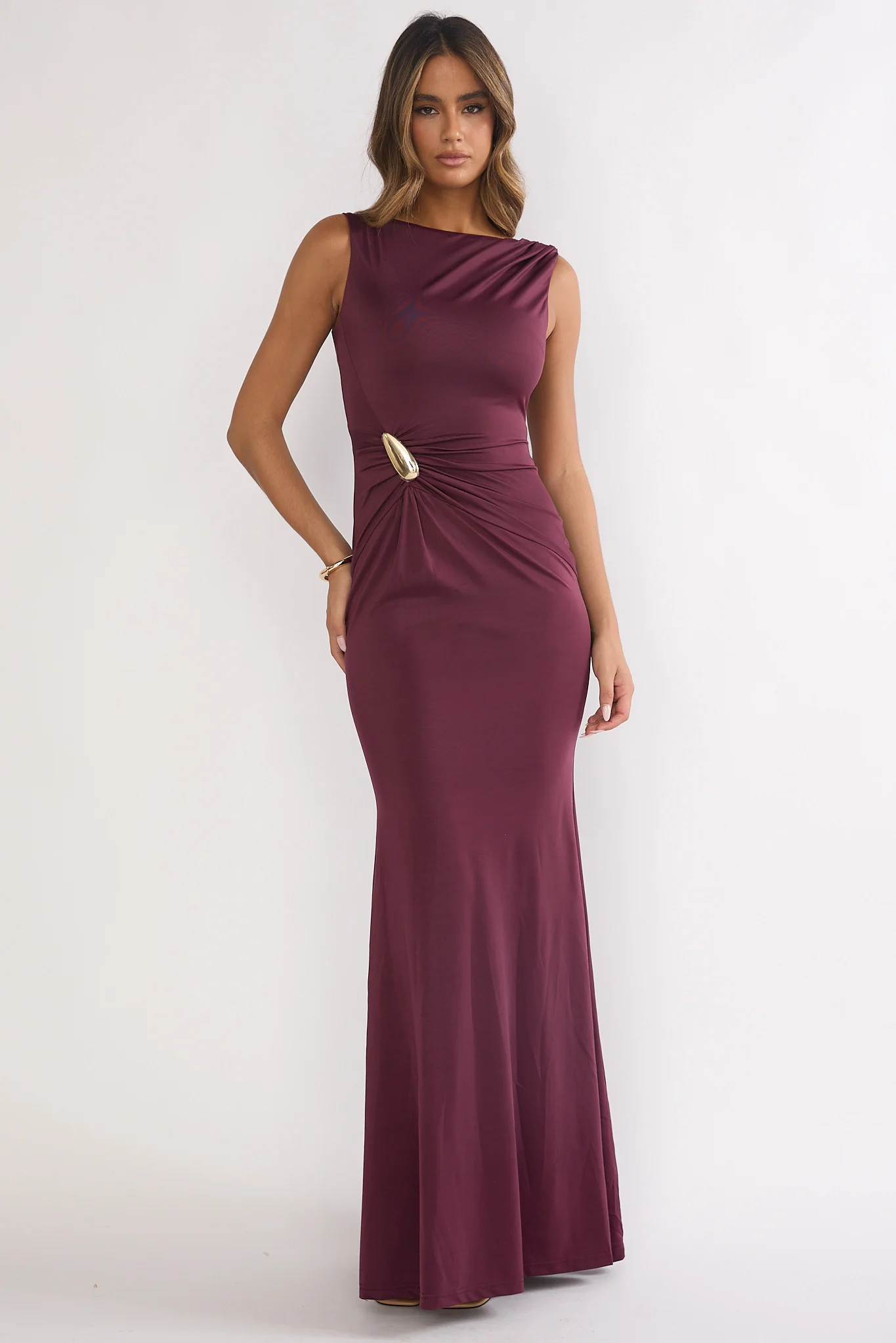 Isalyn Gathered Waist Maxi Dress Burgundy - Image 5