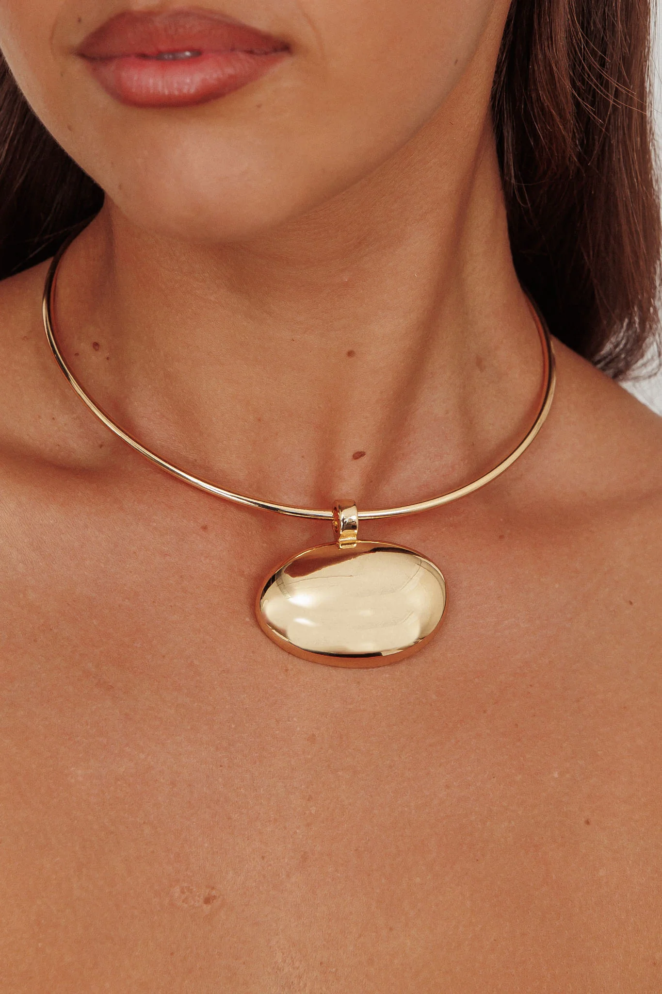 It's Fate Pendant Choker Gold - Image 2