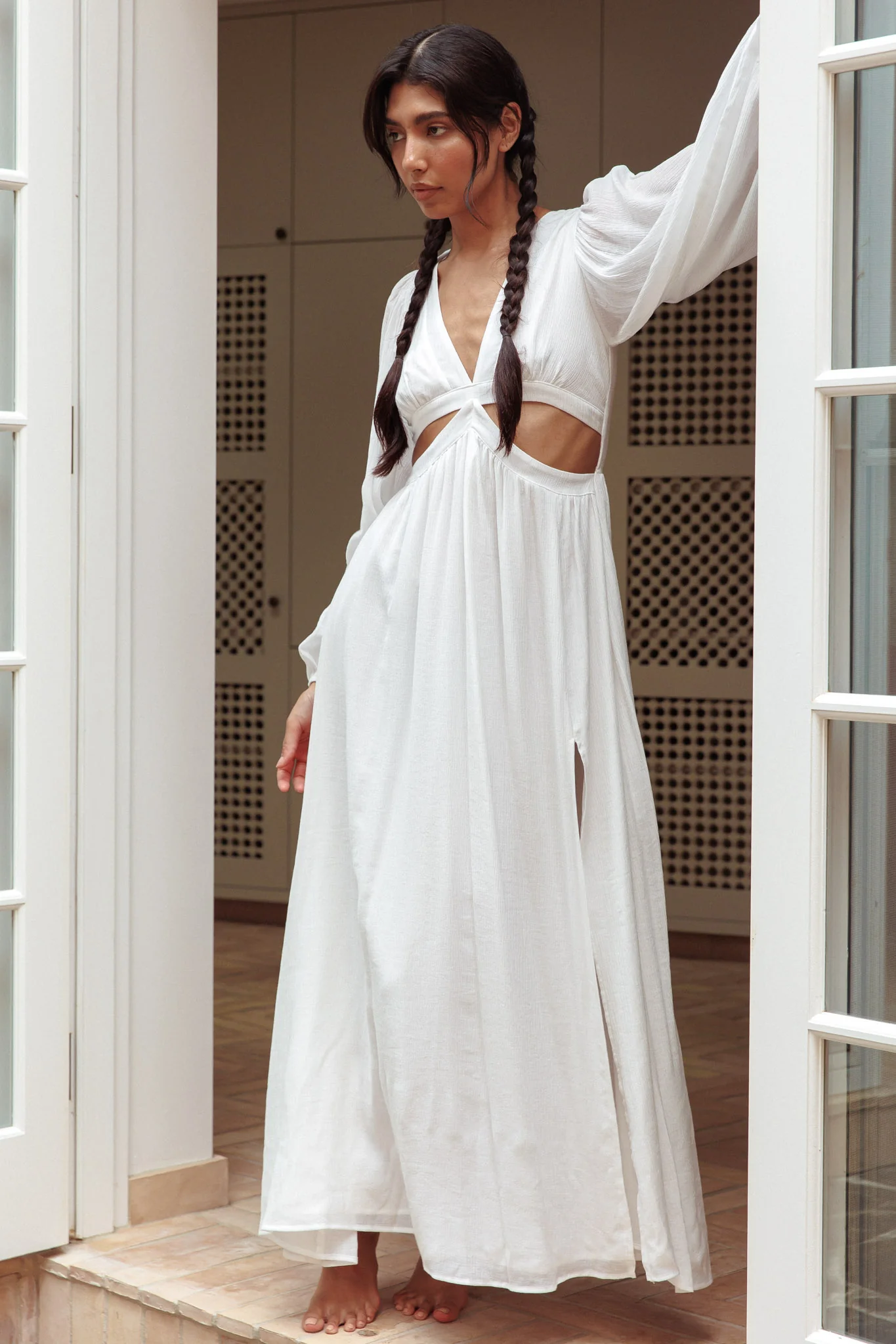 Jessalynn Cut-Out Long Sleeve Maxi Dress White - Image 5